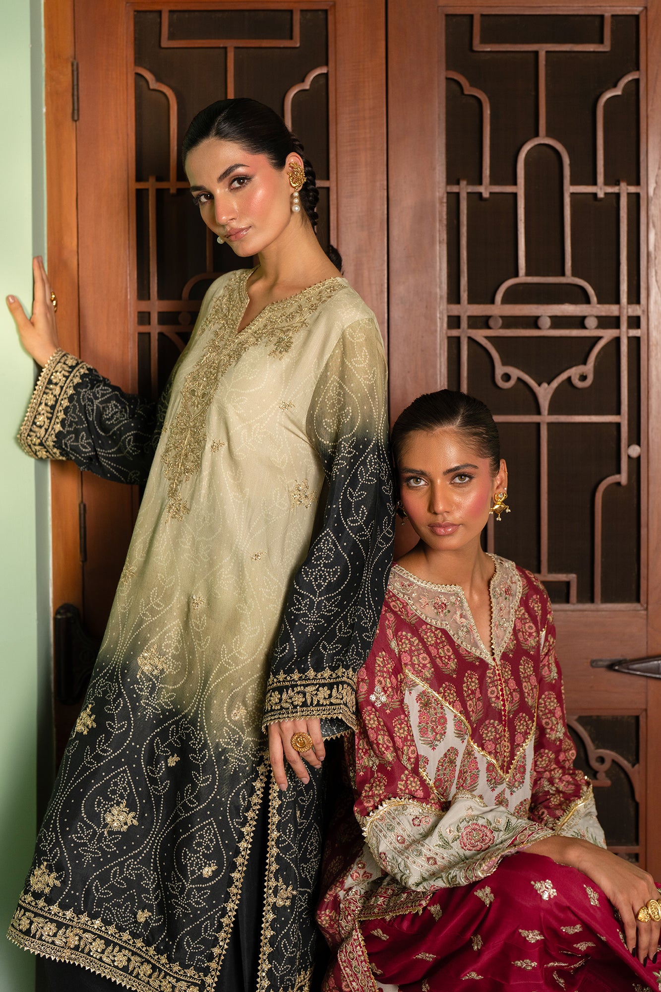 EMBROIDERED SUIT (E0794/104/129)