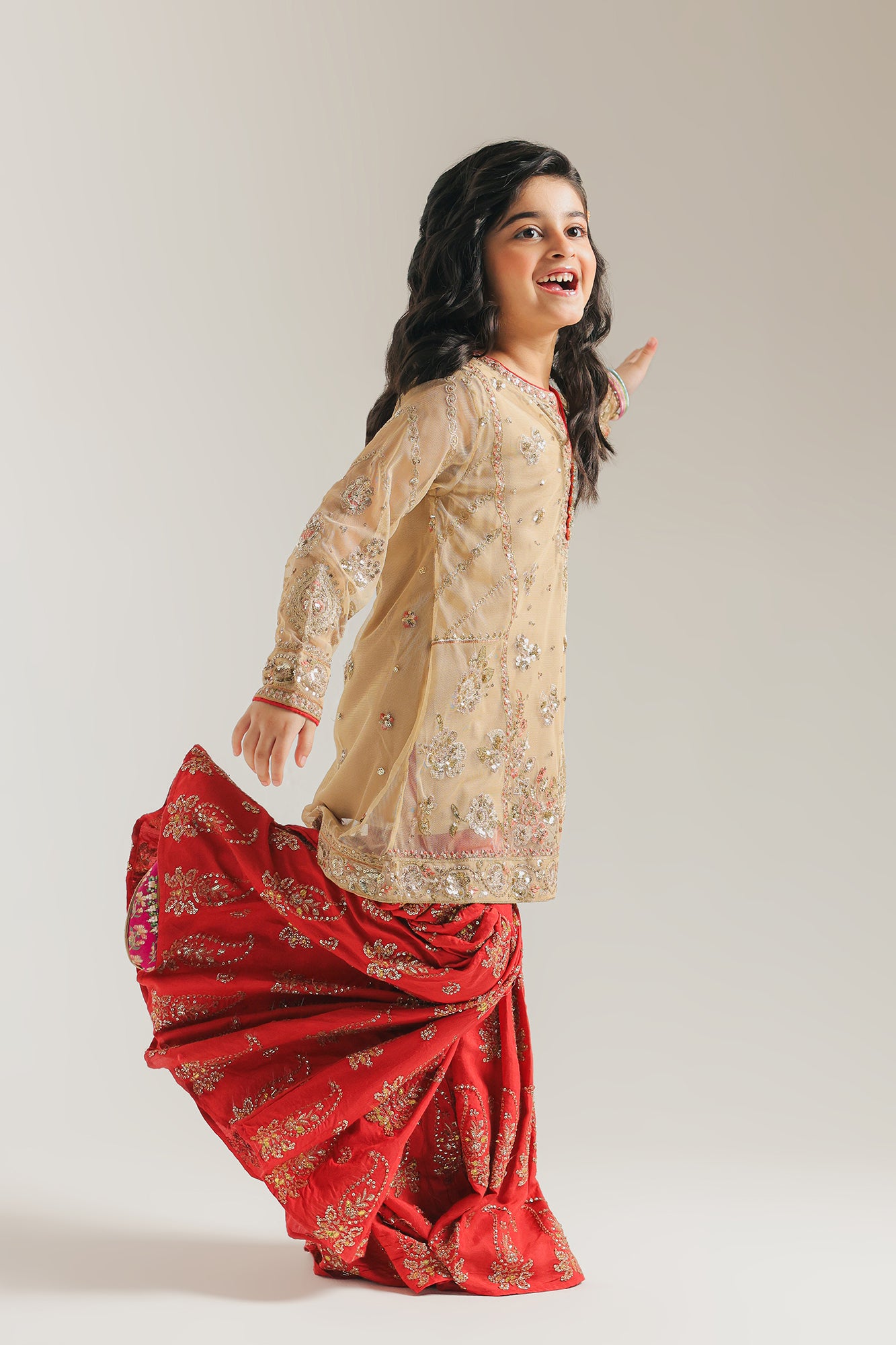 EMBROIDERED SUIT (E0223/415/119)