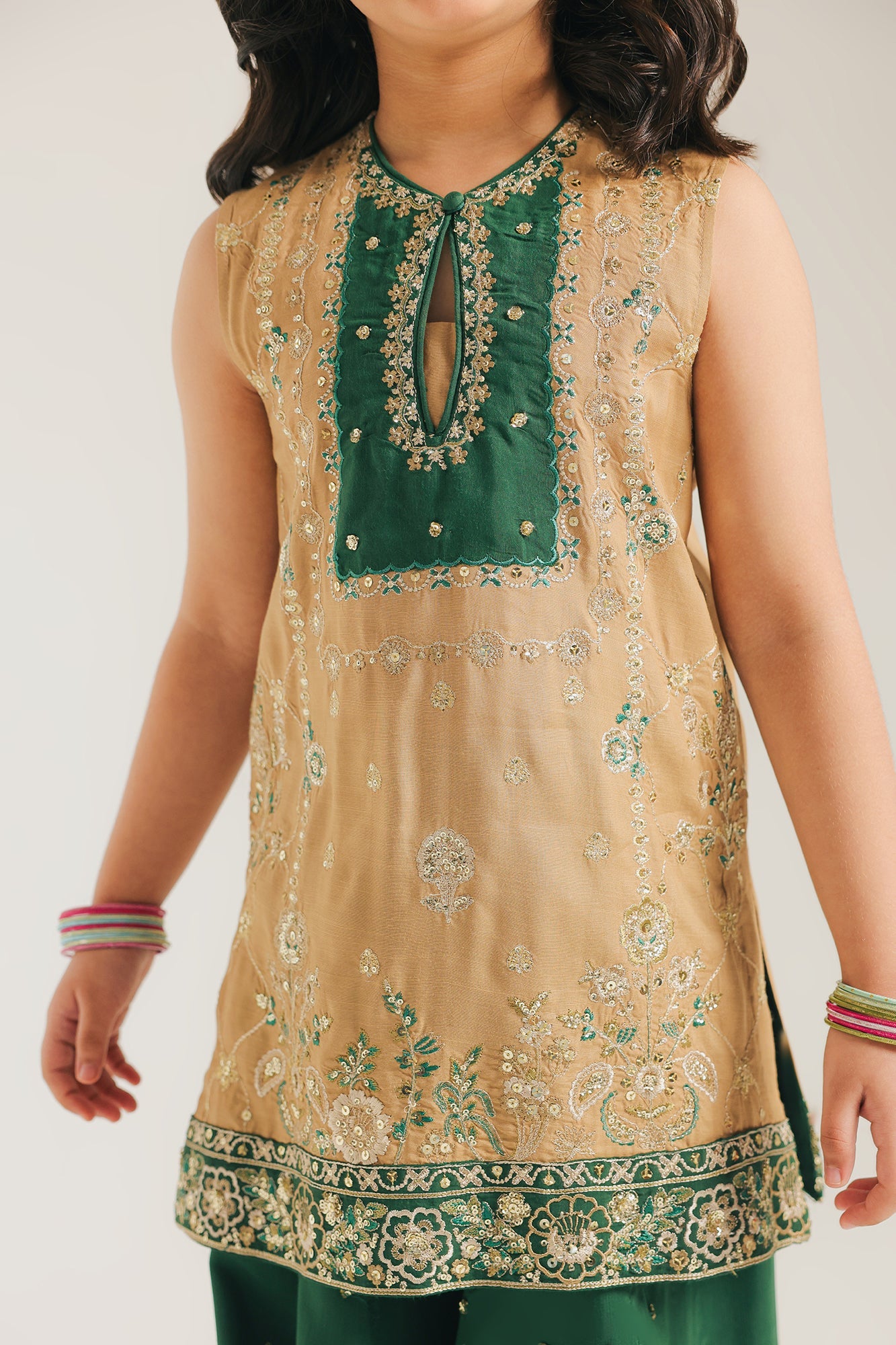 EMBROIDERED SUIT (E0227/415/0070)