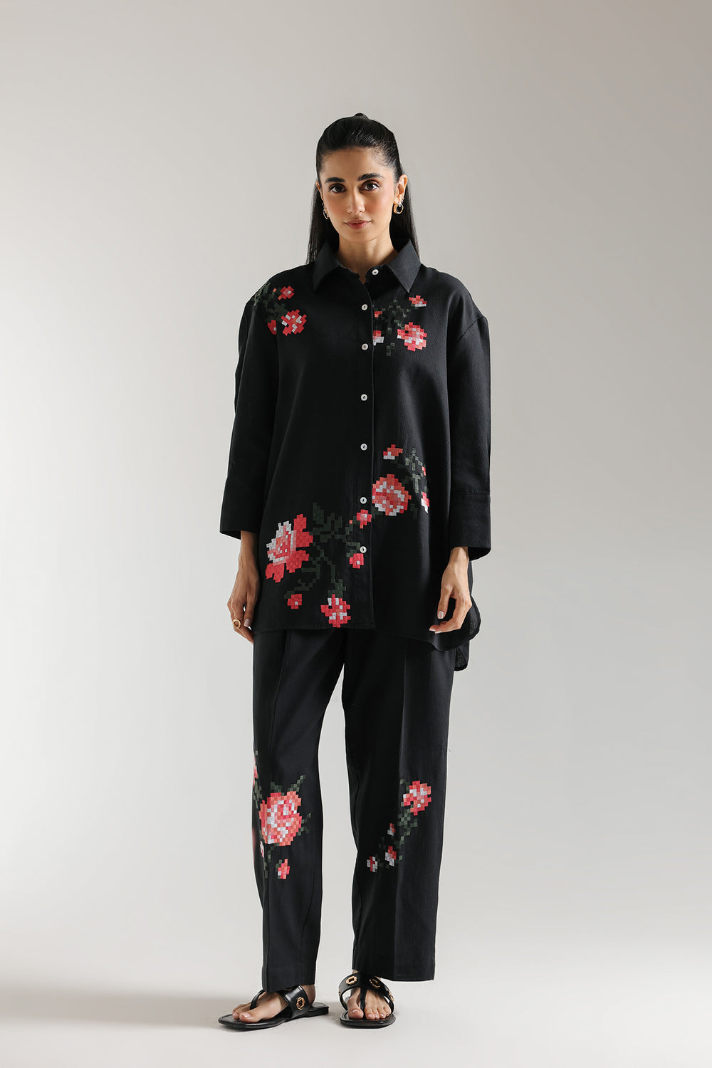 EMBROIDERED SUIT (E0603/106/902)