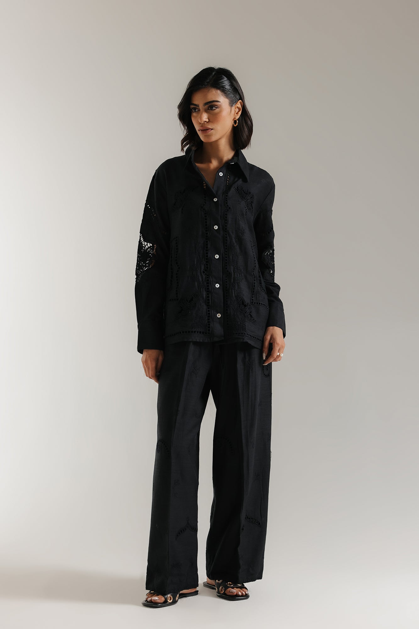 EMBROIDERED SUIT (E0609/106/902)