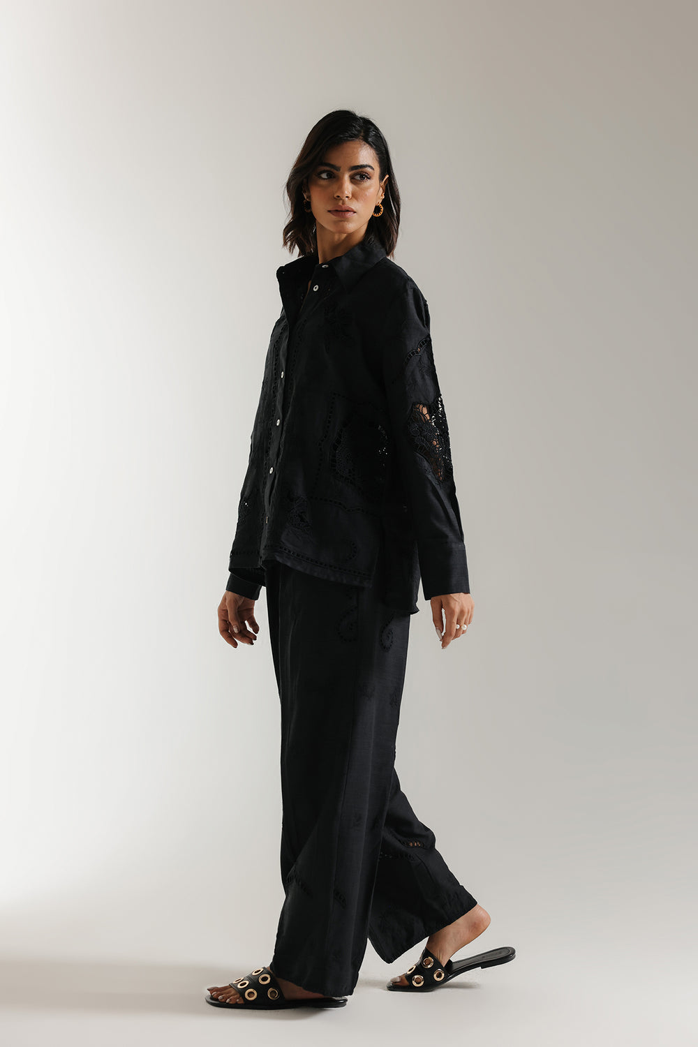 EMBROIDERED SUIT (E0609/106/902)