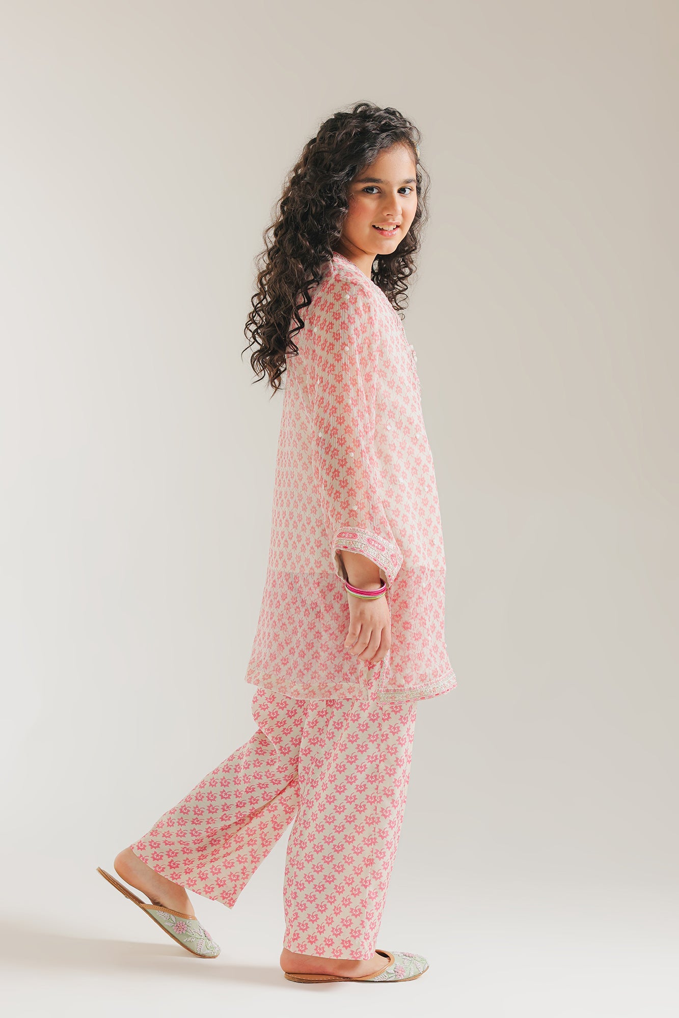 EMBROIDERED SUIT (E0621/404/006)