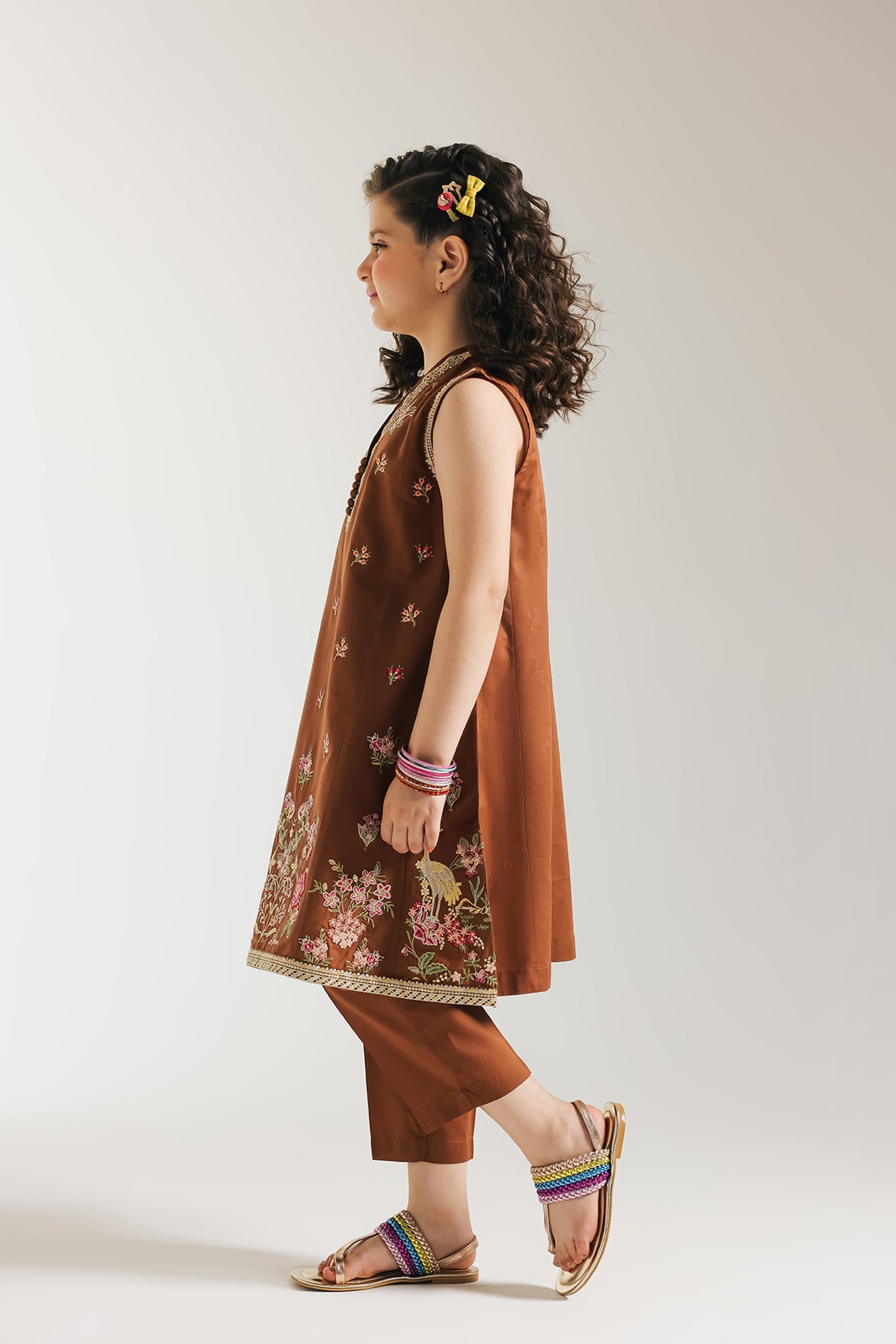 EMBROIDERED SUIT (E0679/404/801)