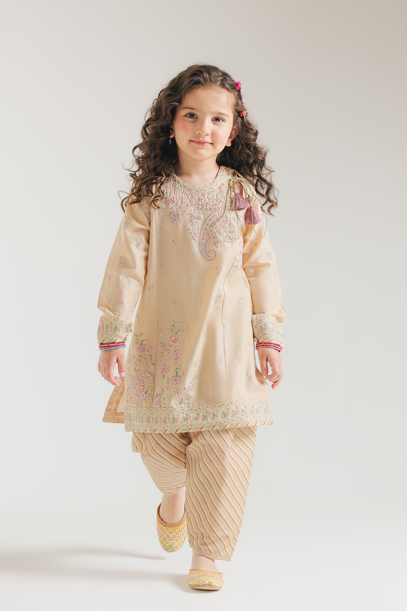 EMBROIDERED SUIT (E0695/404/007)