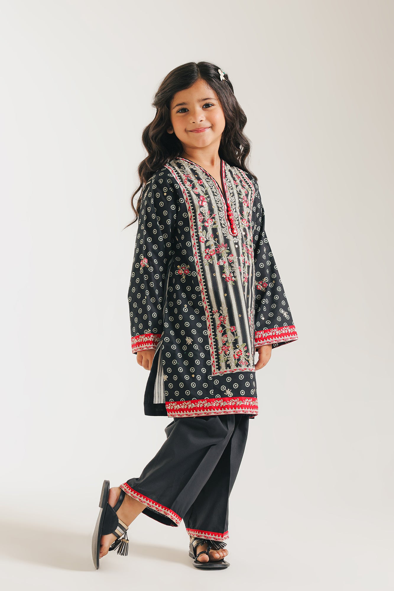 EMBROIDERED SUIT (E0706/404/901)