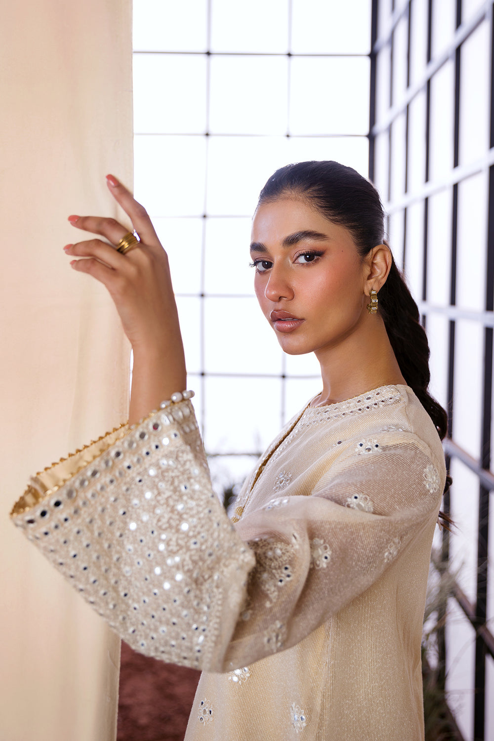 EMBROIDERED SUIT (E0780/104/226)