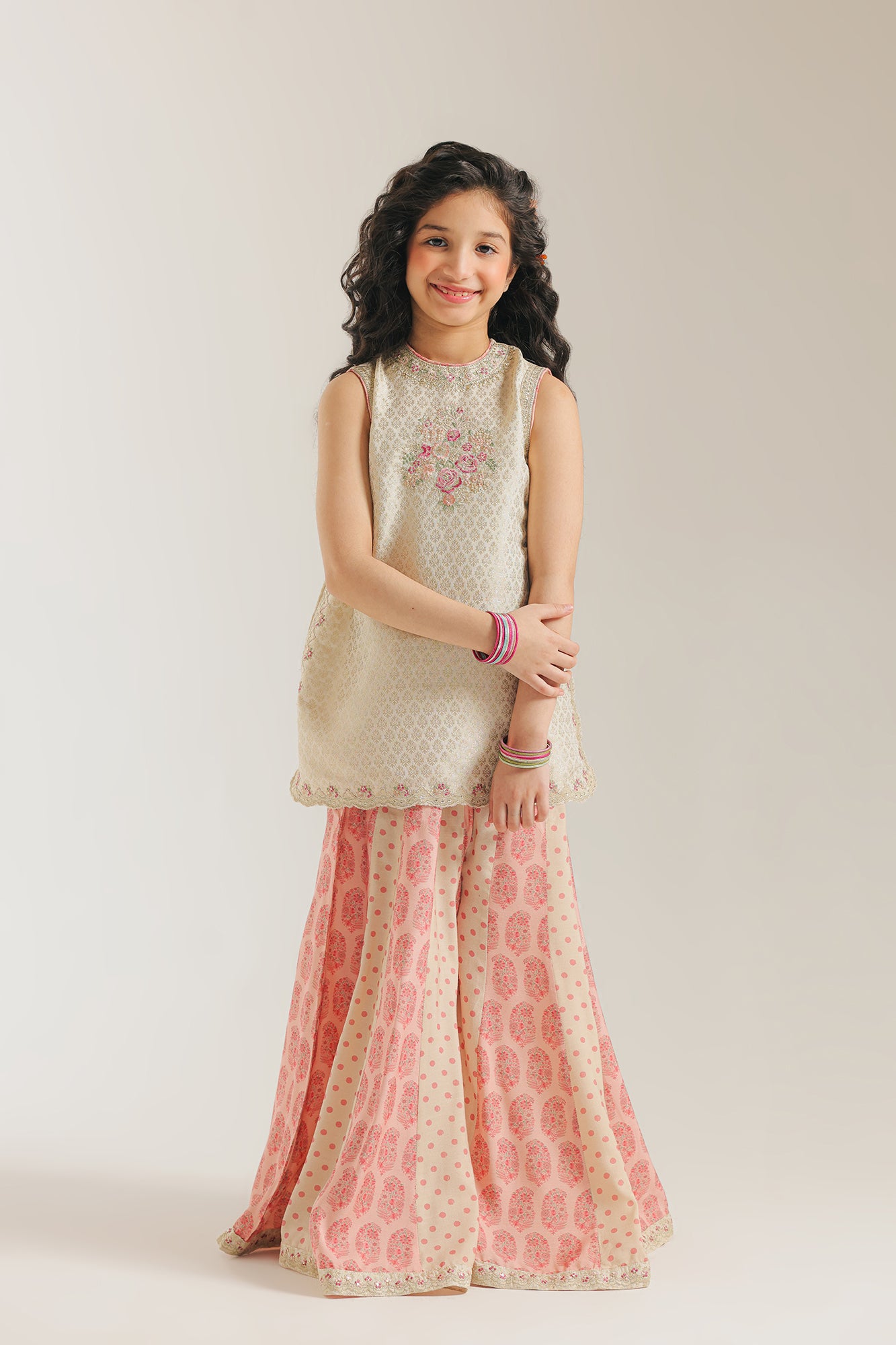 EMBROIDERED SUIT (E0818/404/002)