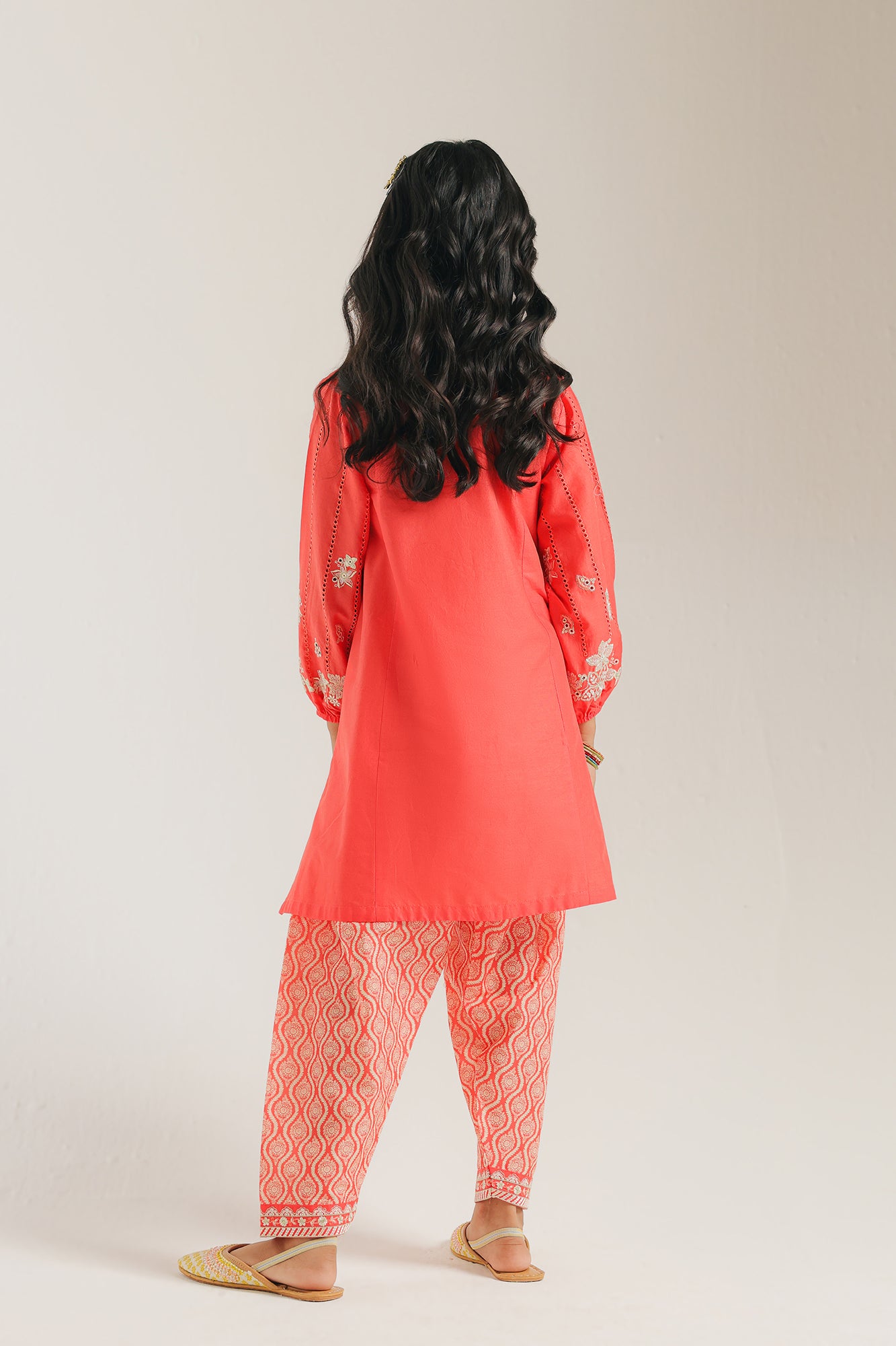 EMBROIDERED SUIT (E0845/404/311)