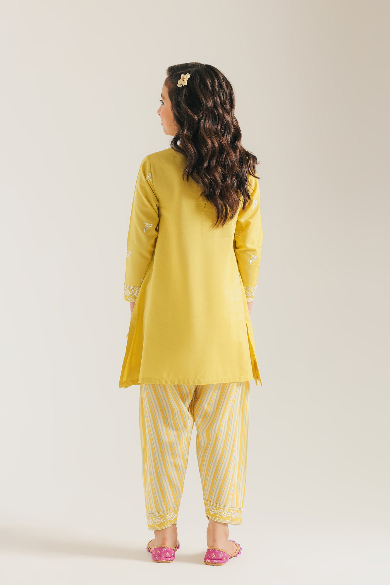 EMBROIDERED SUIT (E0848/404/109)