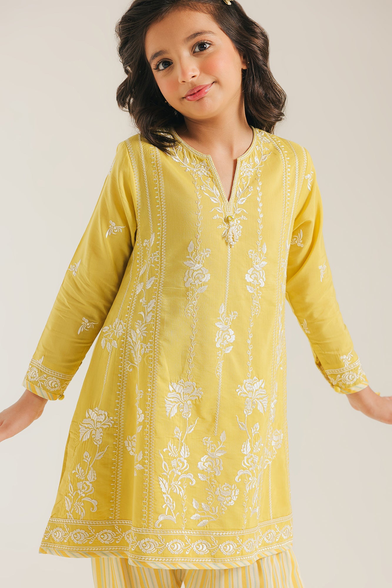 EMBROIDERED SUIT (E0848/404/109)