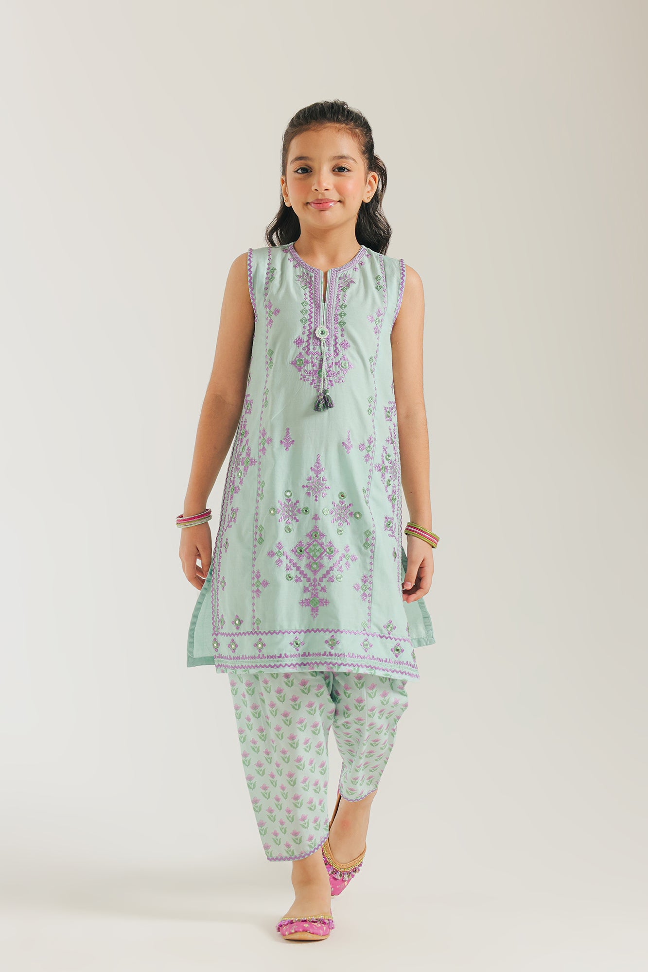 EMBROIDERED SUIT (E0852/404/720)