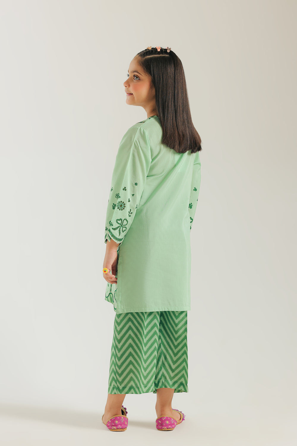 EMBROIDERED SUIT (E0860/404/127))