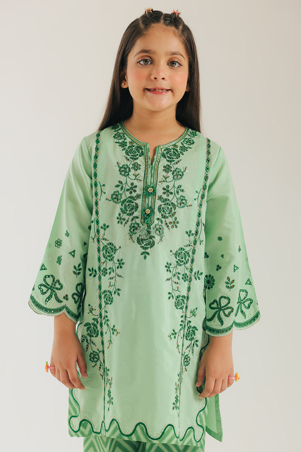 EMBROIDERED SUIT (E0860/404/127))