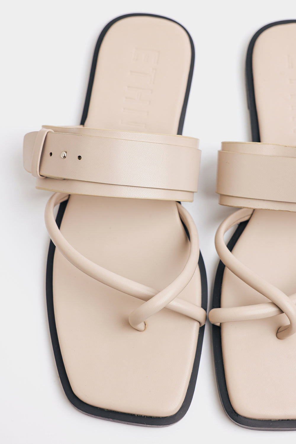 SANDAL (E0977/109/330)