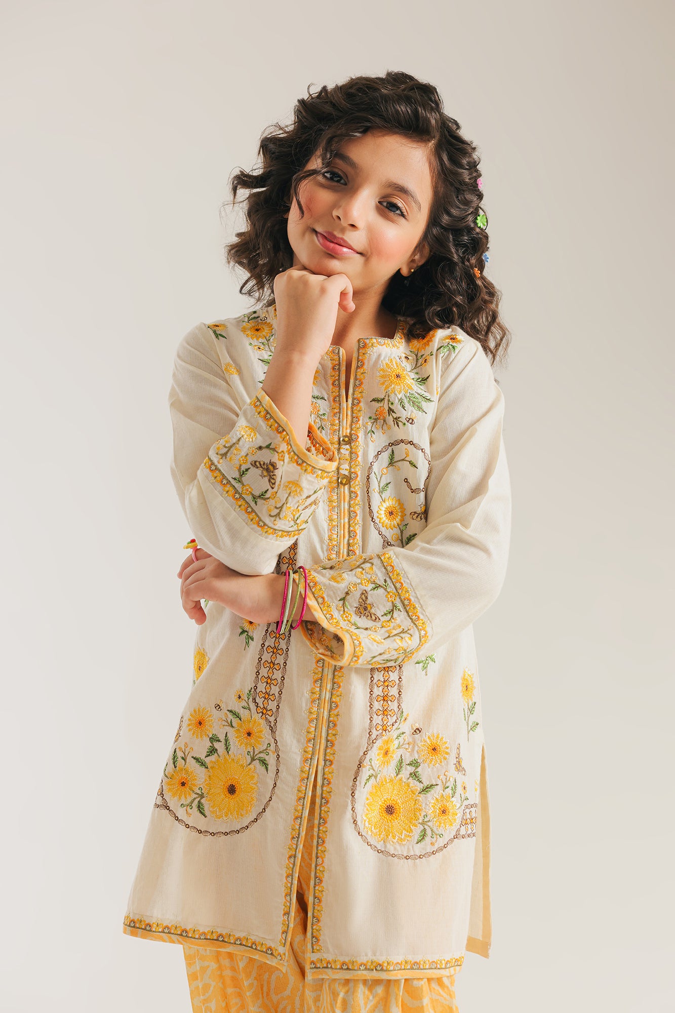 EMBROIDERED SUIT (E402/002/1043)