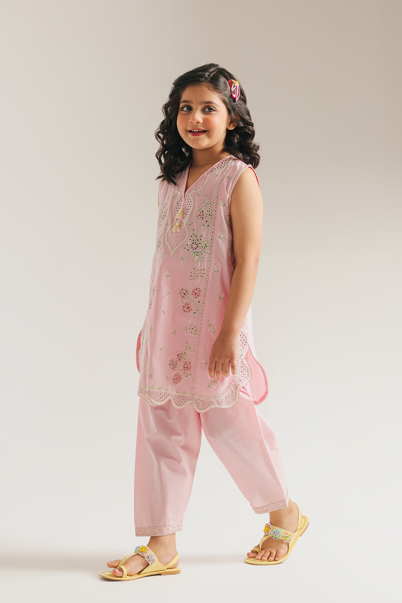 EMBROIDERED SUIT (E1216/402/427)