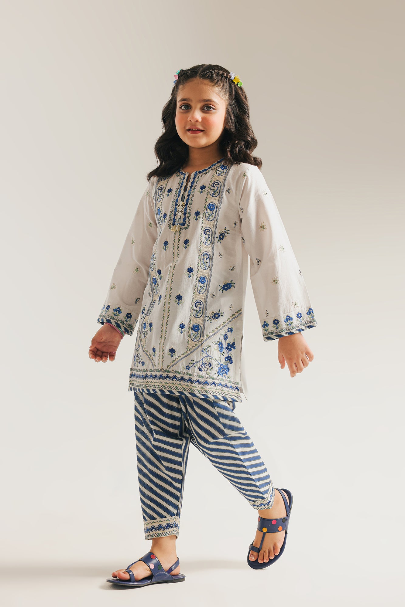 EMBROIDERED SUIT (E1231/402/003)