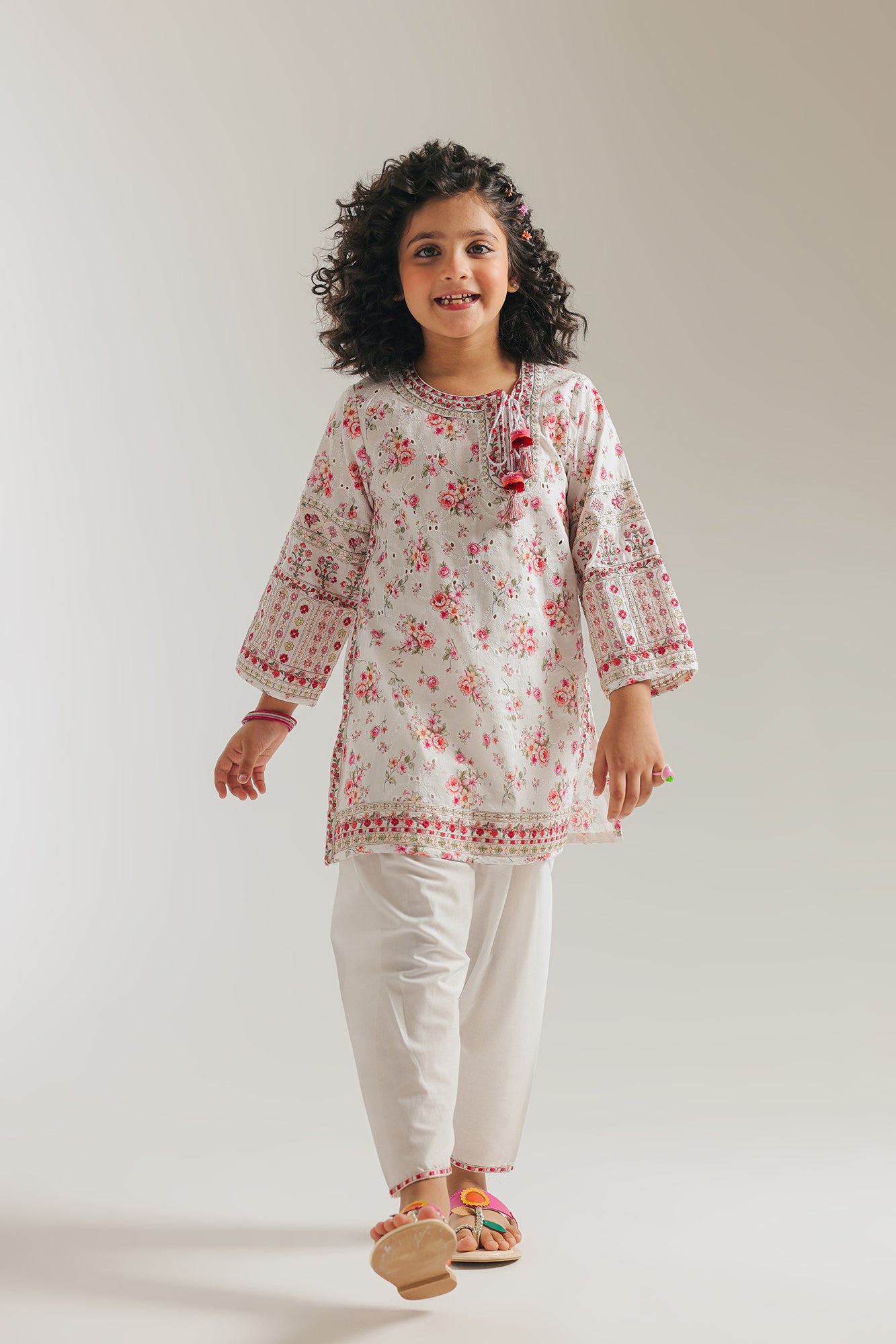 EMBROIDERED SUIT (E1237/402/001)