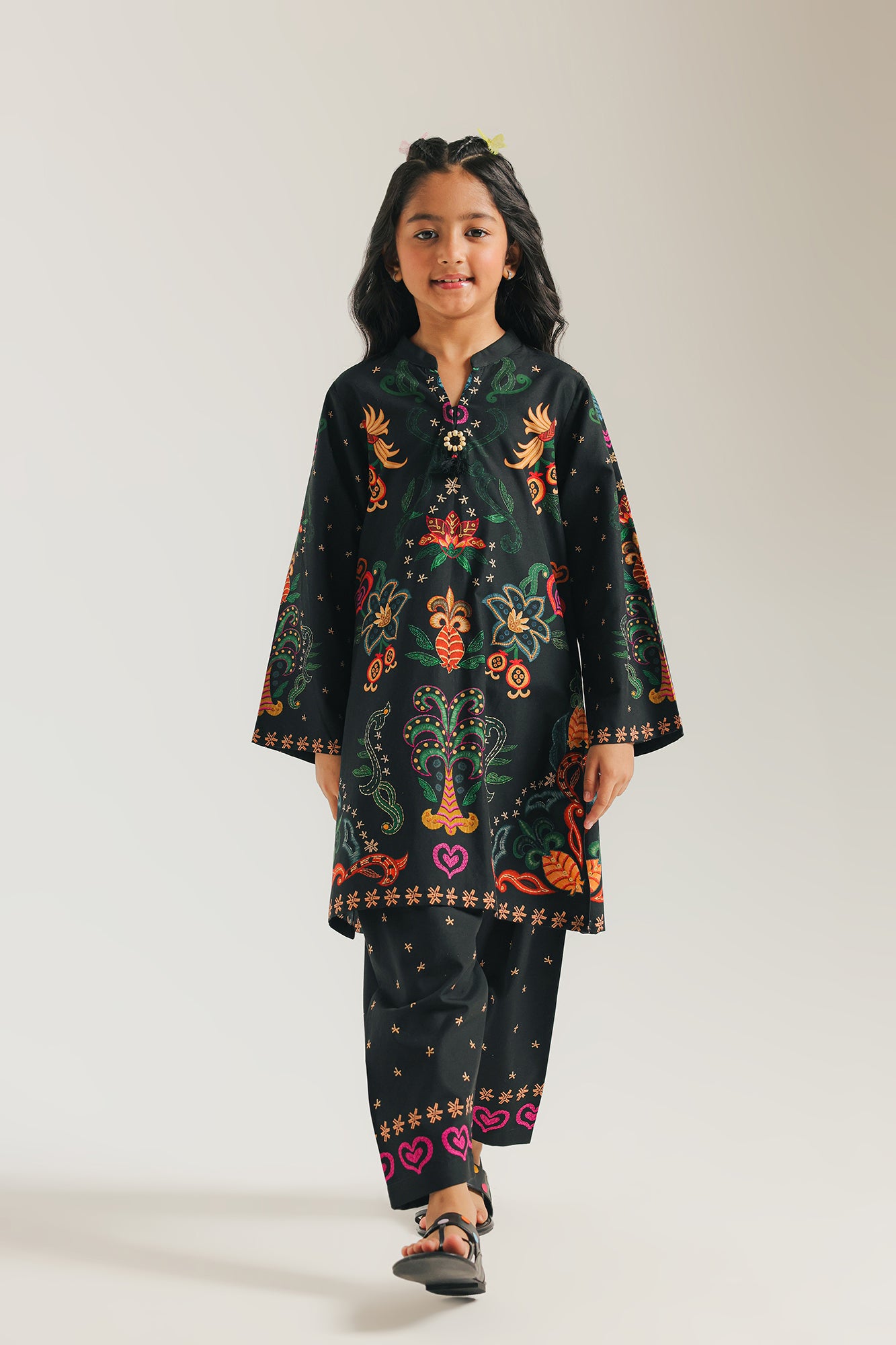 EMBROIDERED SUIT (E1327/402/901)