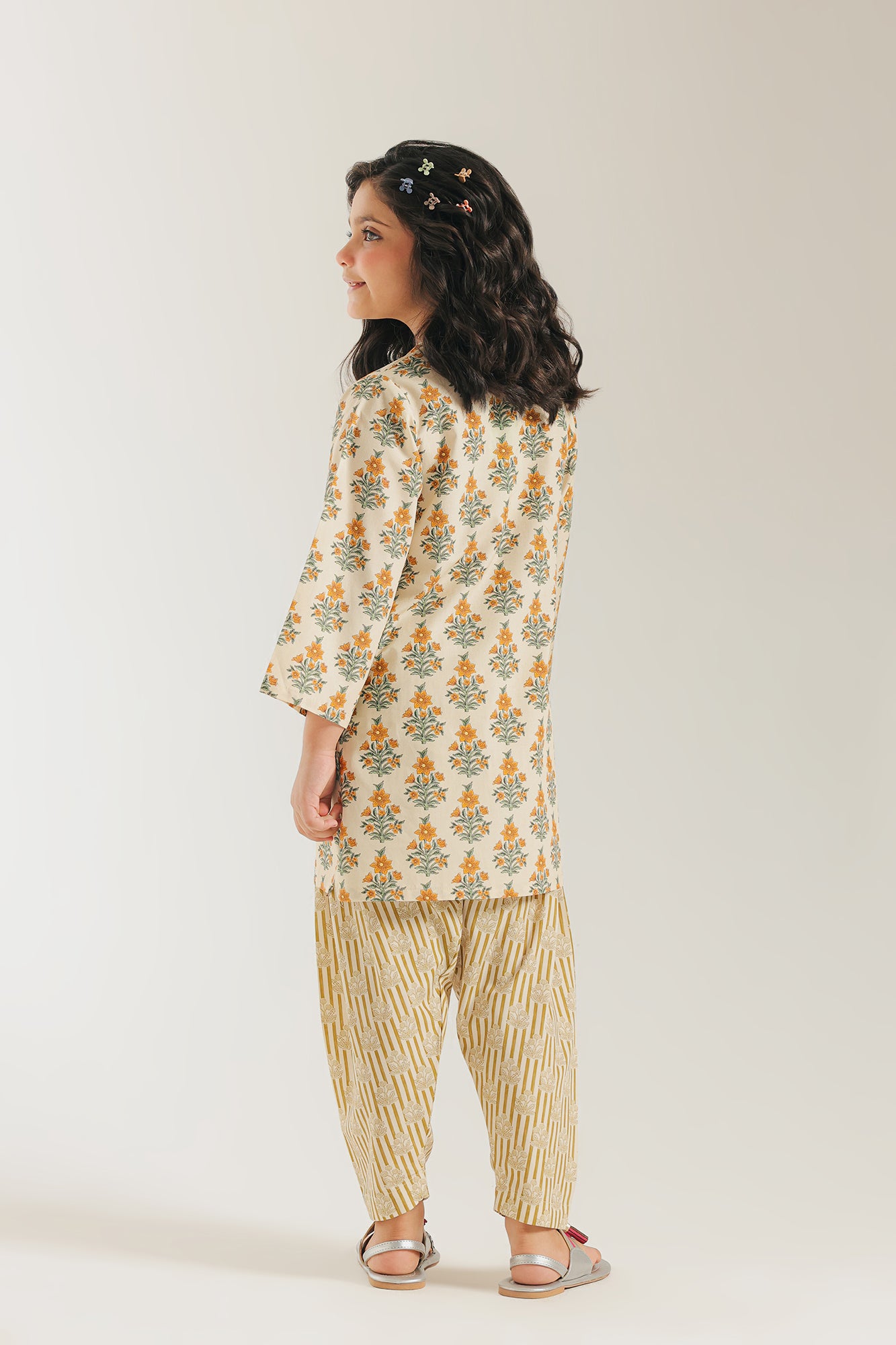 EMBROIDERED SUIT (E1331/402/112)