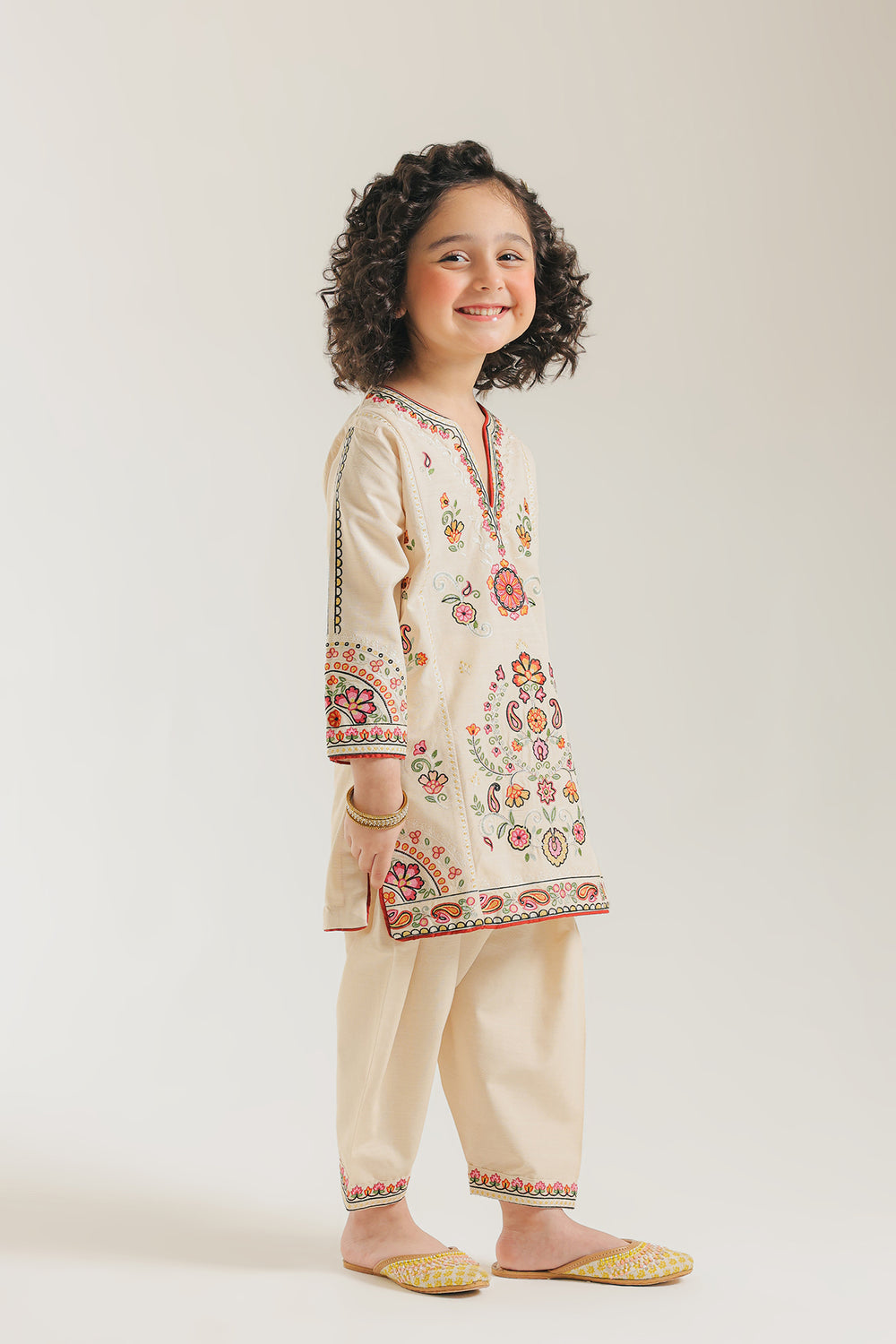 EMBROIDERED SUIT (E1359/402/002)