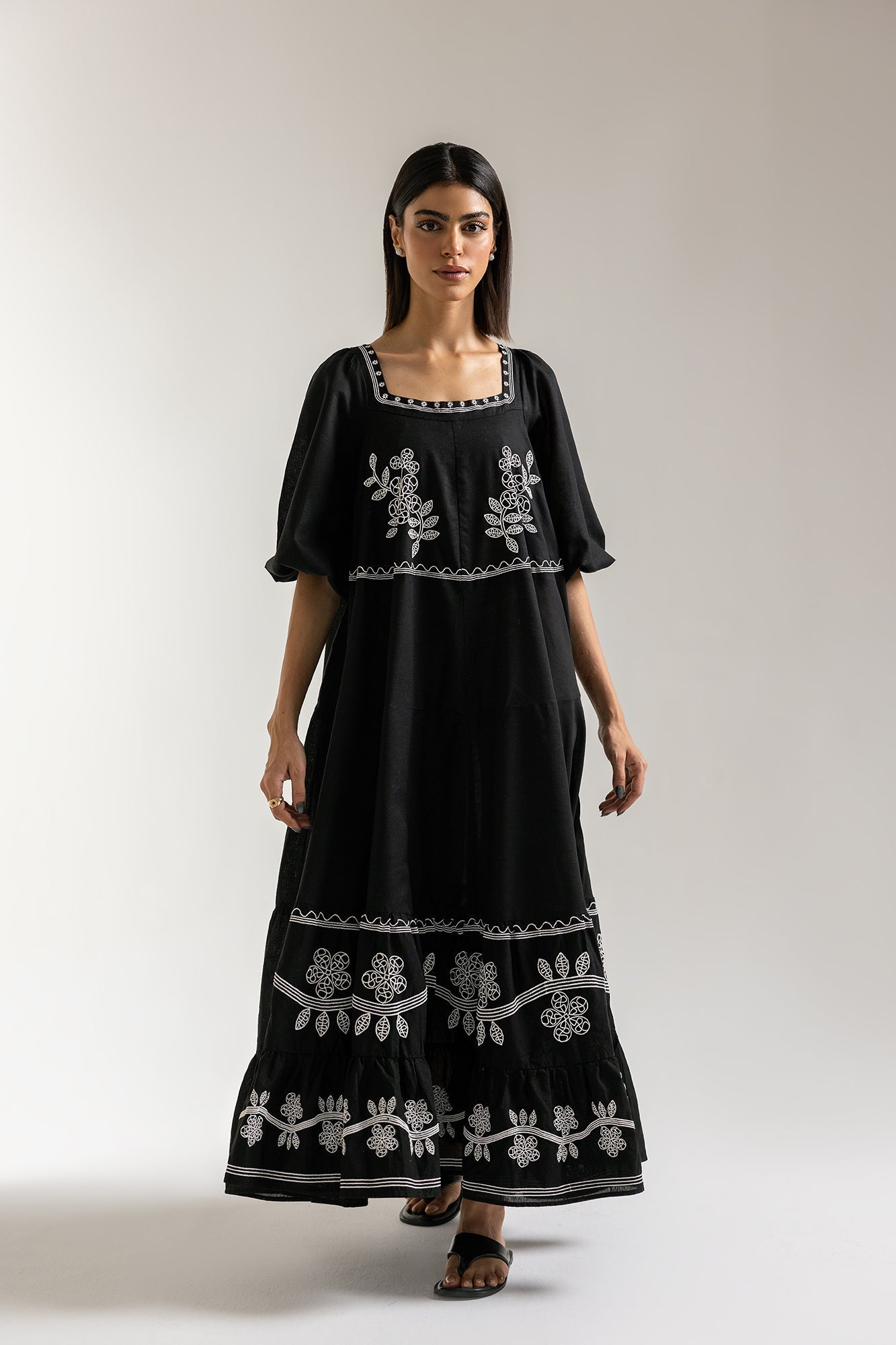 DRESS (E108/902/2273)