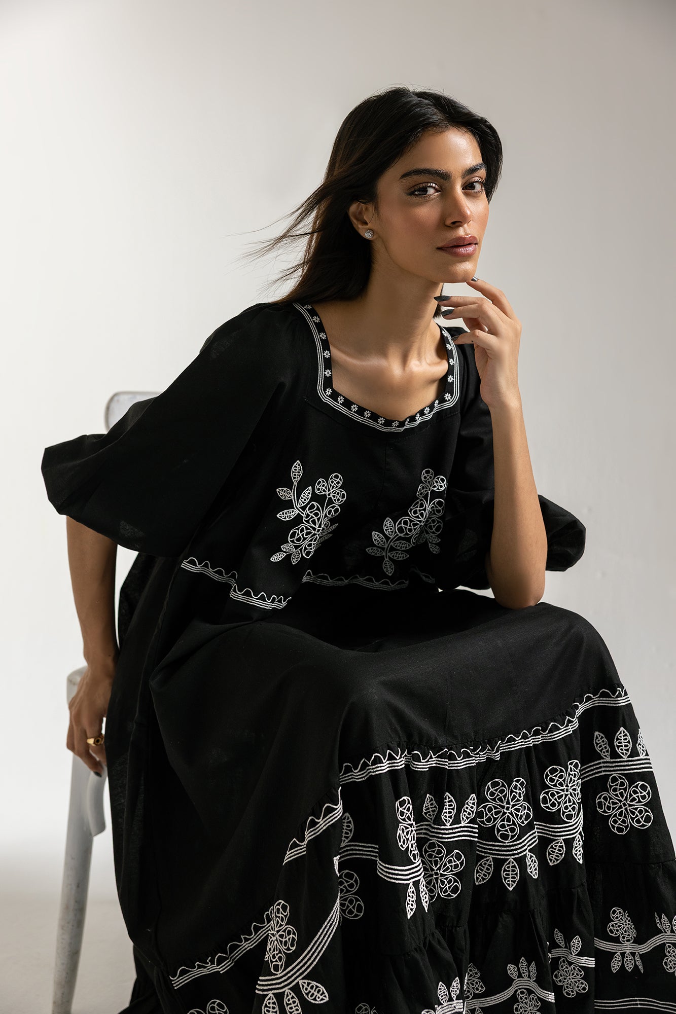 DRESS (E108/902/2273)