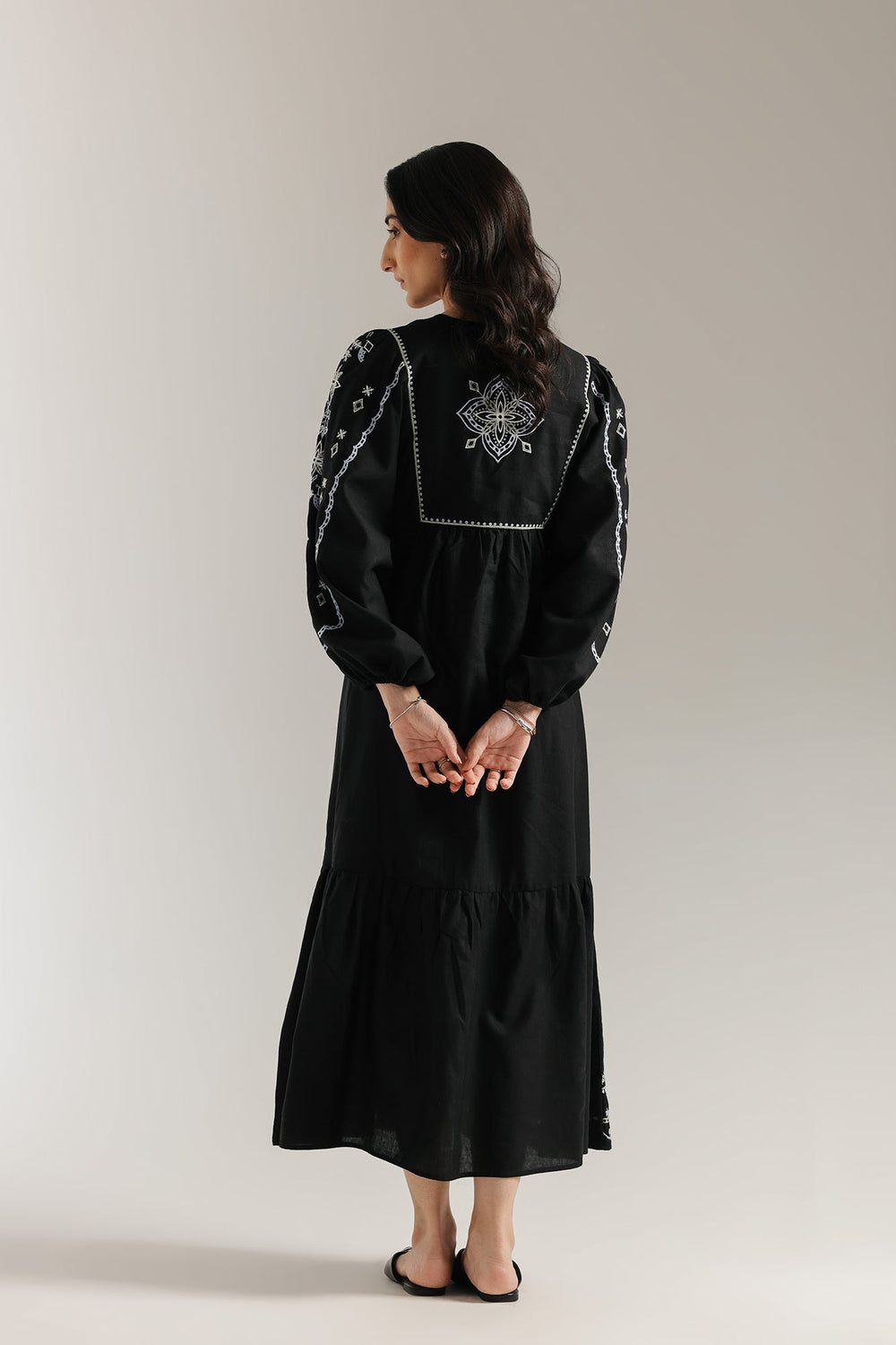 DRESS (E2281/108/902)