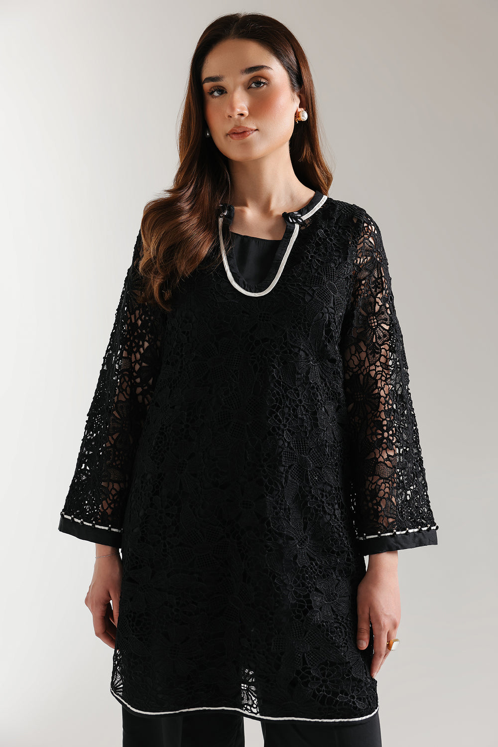 EMBROIDERED SUIT (E2997/103/902)