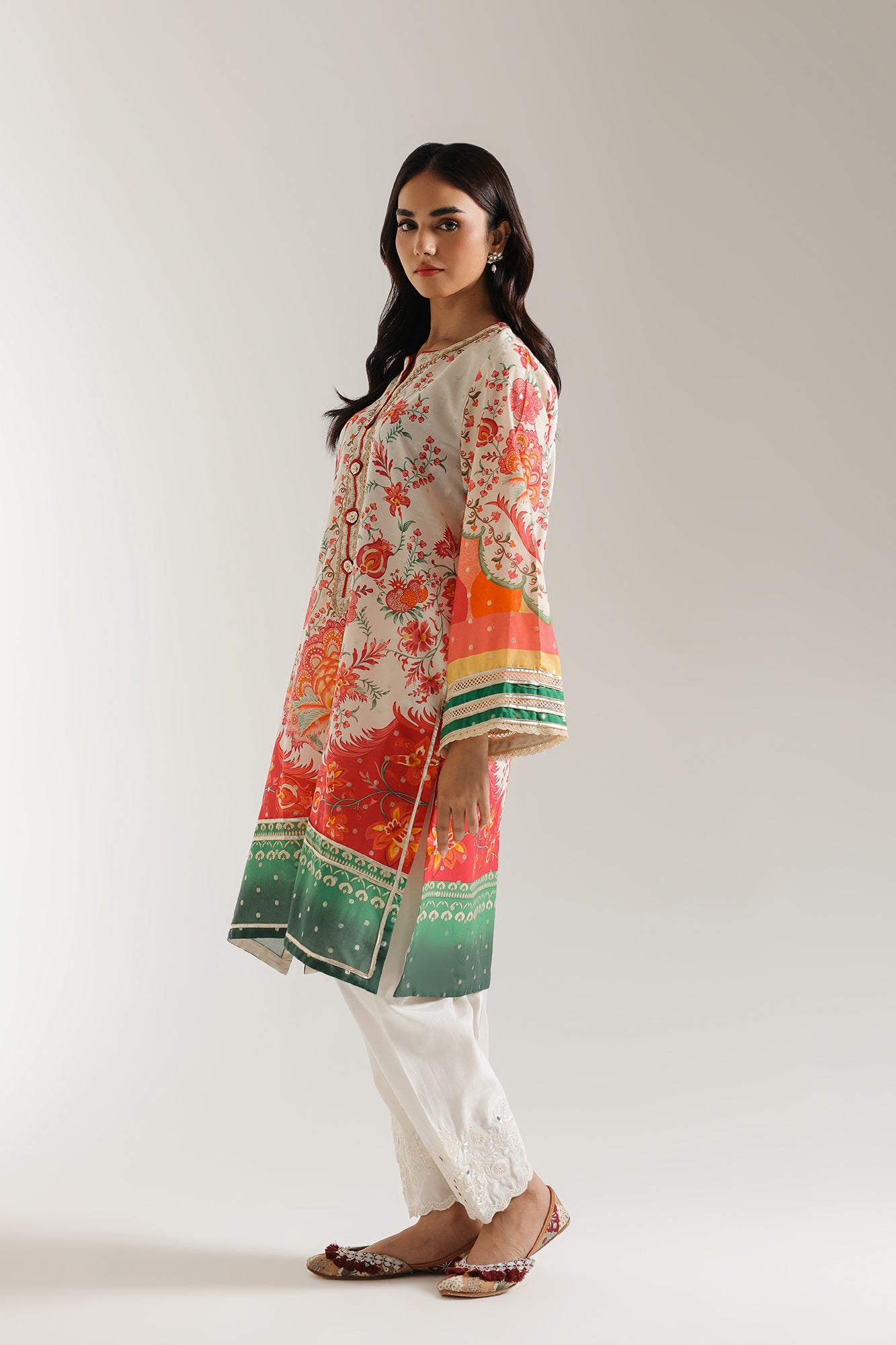 EMBROIDERED SUIT (E3071/103/313)