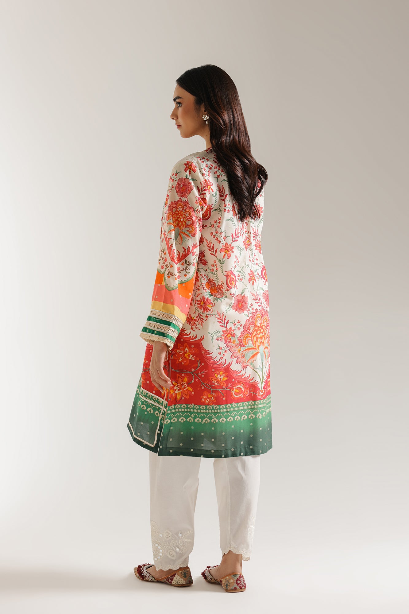 EMBROIDERED SUIT (E3071/103/313)