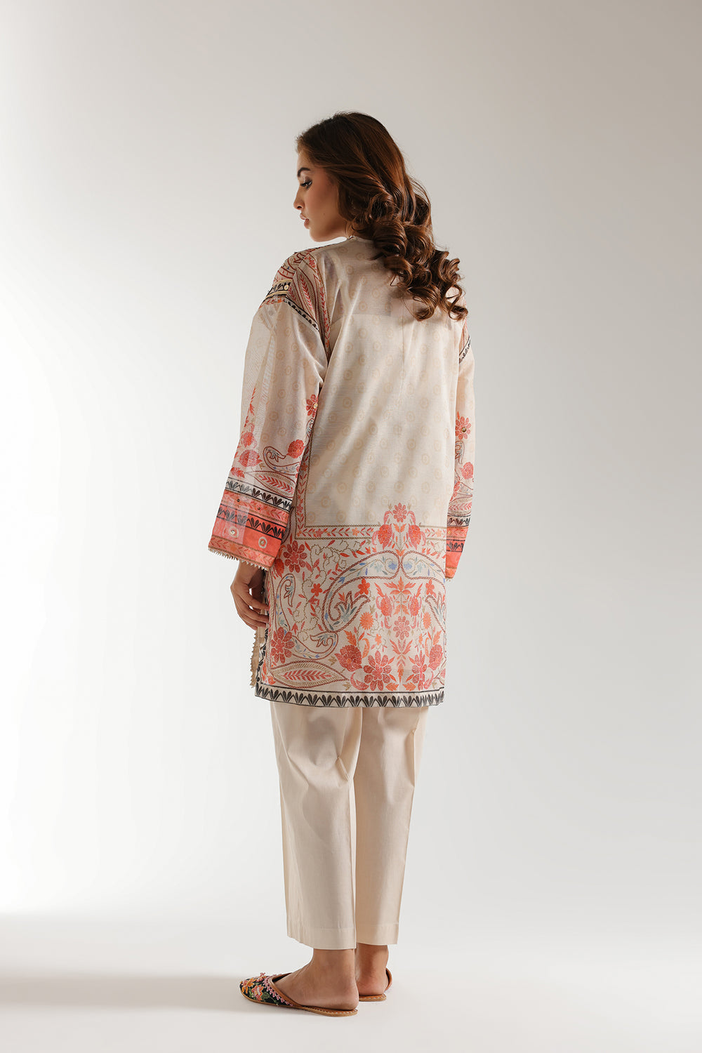 EMBROIDERED SUIT (E3078/103/227)