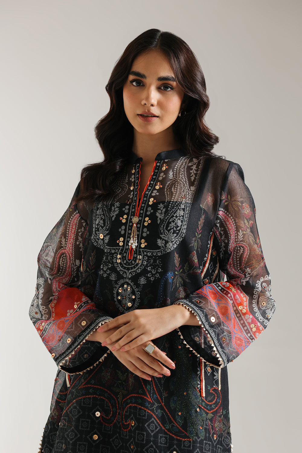 EMBROIDERED SUIT (E3079/103/901)