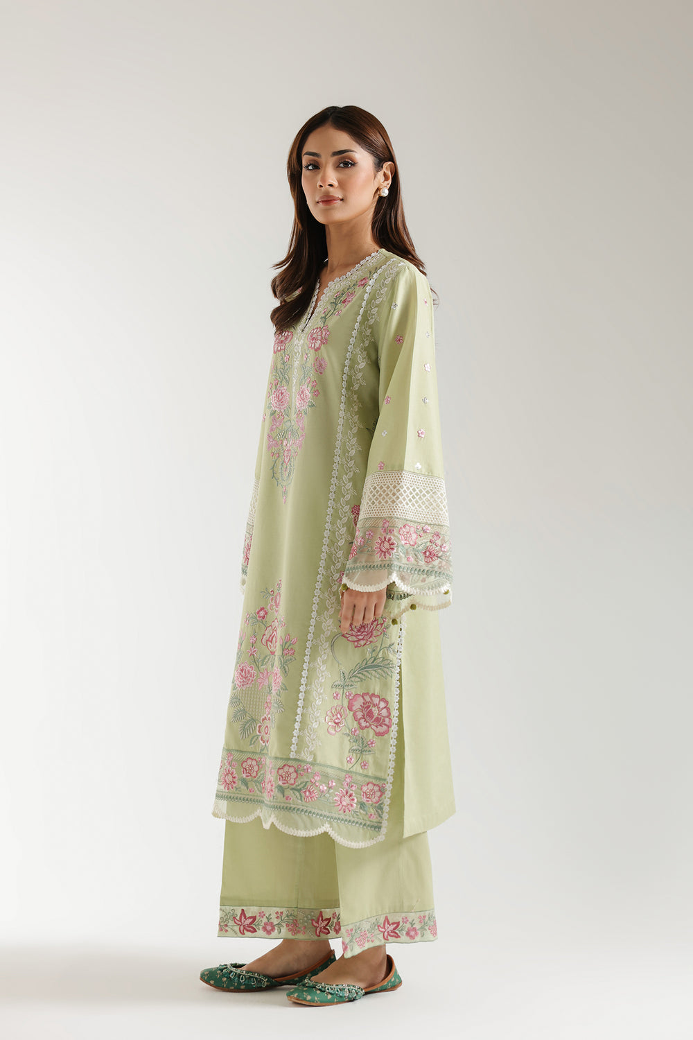 EMBROIDERED SUIT (E3133/103/127)