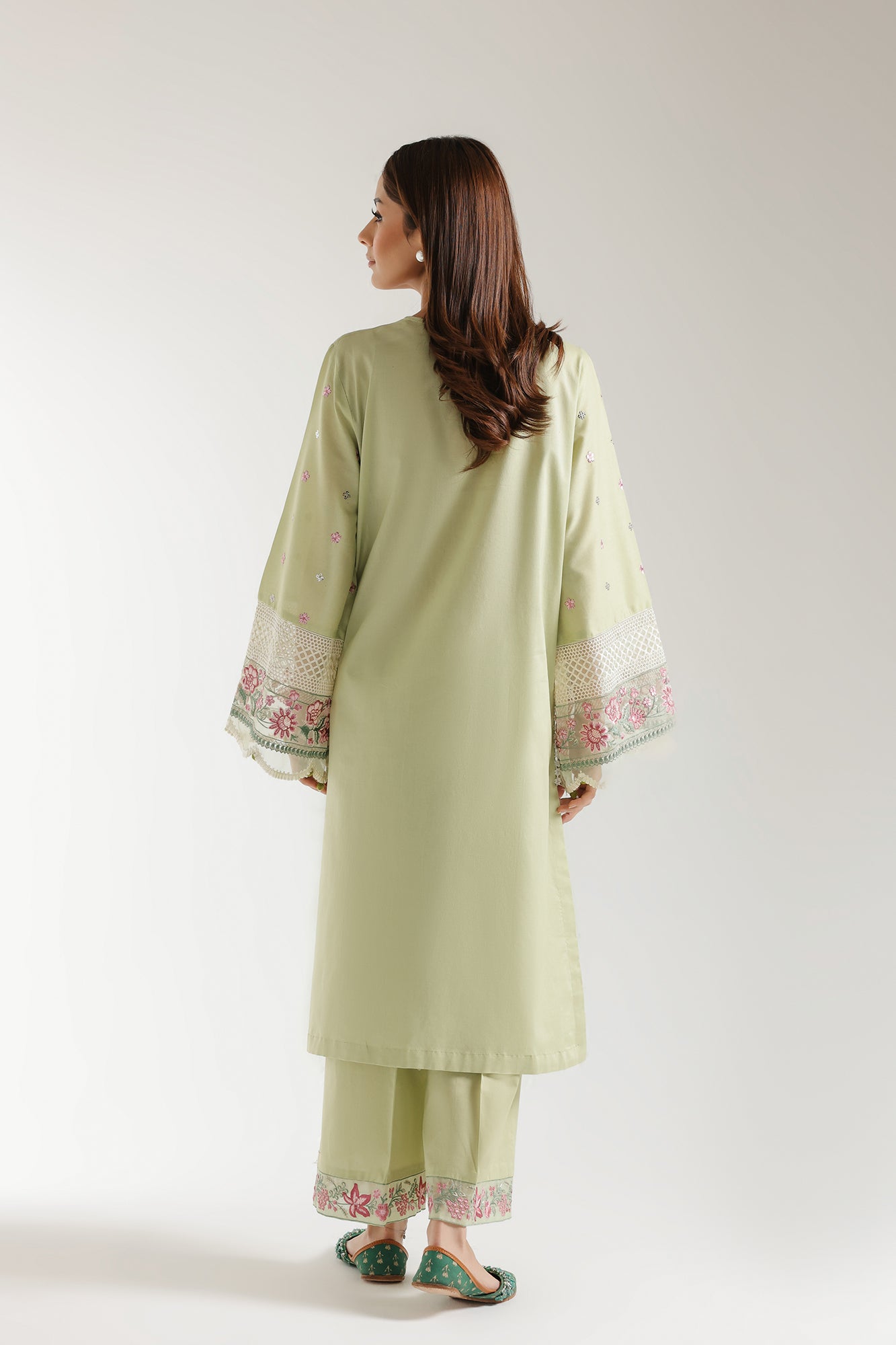 EMBROIDERED SUIT (E3133/103/127)