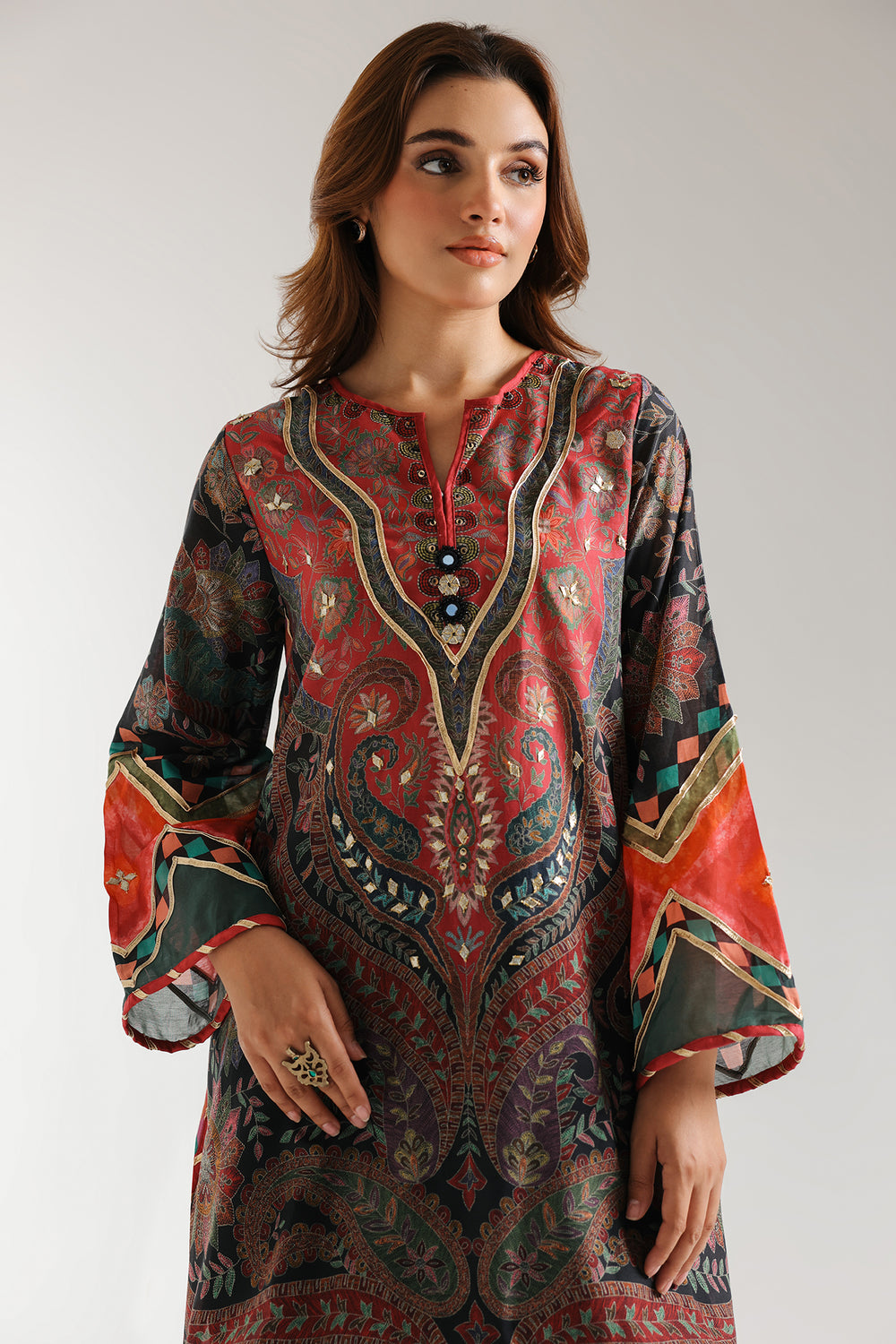 EMBROIDERED SUIT (E3160/103/901)