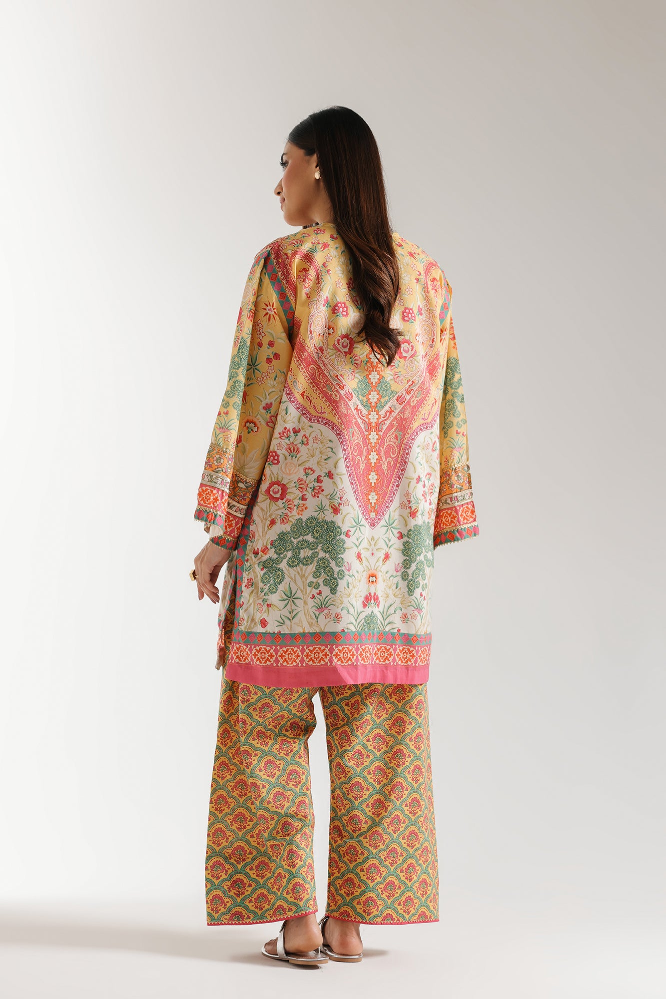 EMBROIDERED SUIT (E3161/103/105)