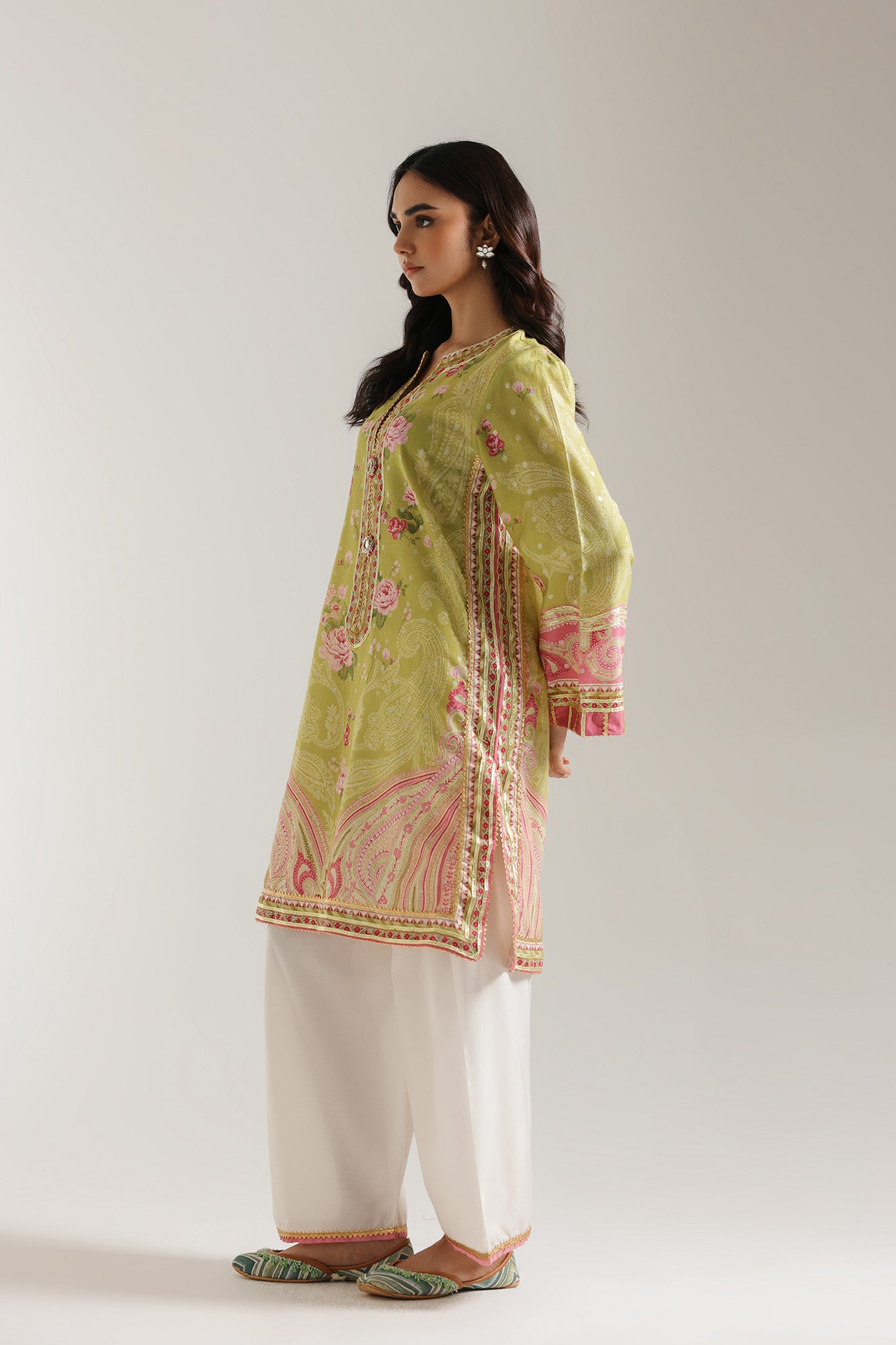 EMBROIDERED SUIT (E103/123/3248)