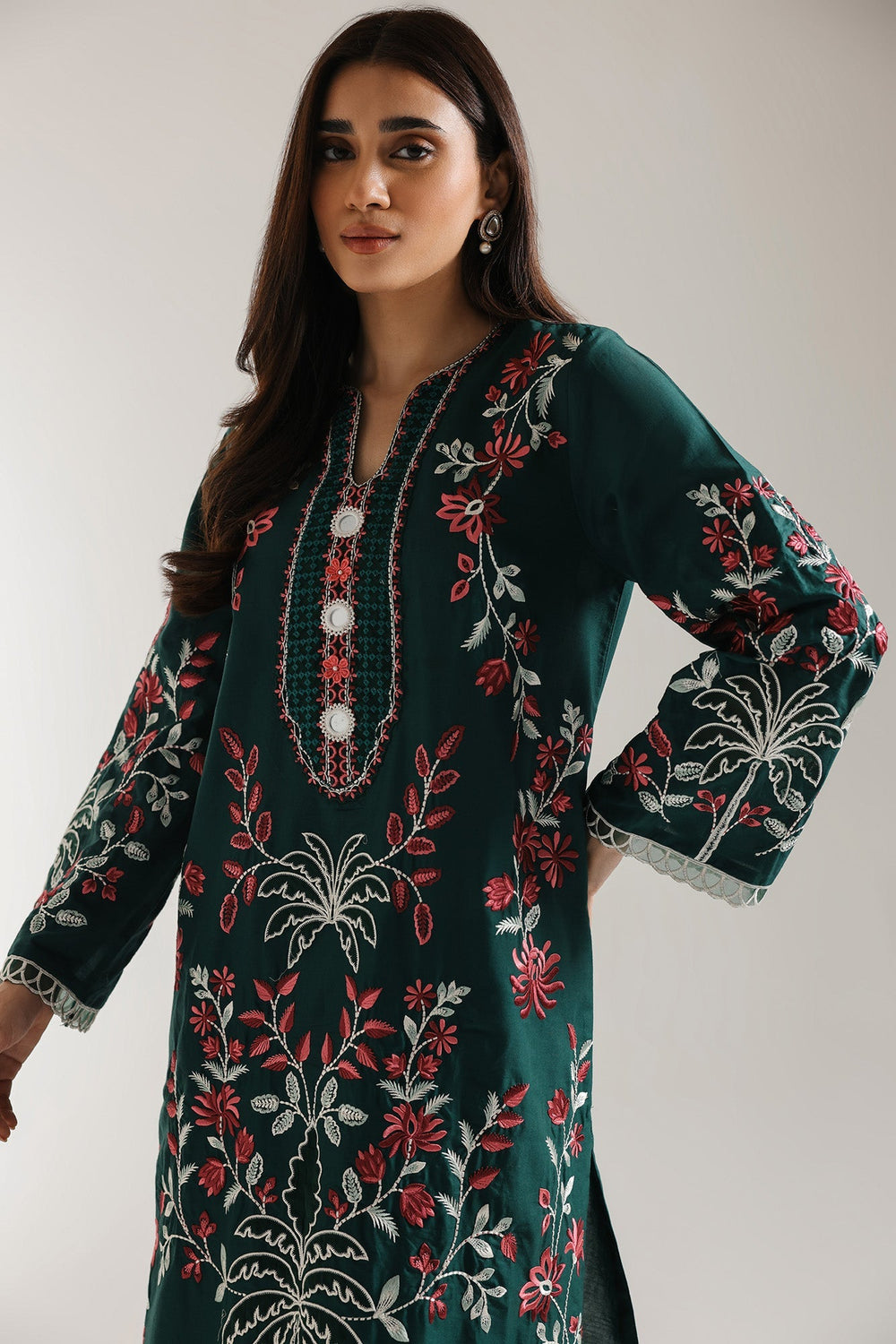 EMBROIDERED SUIT (E103/705/3287)