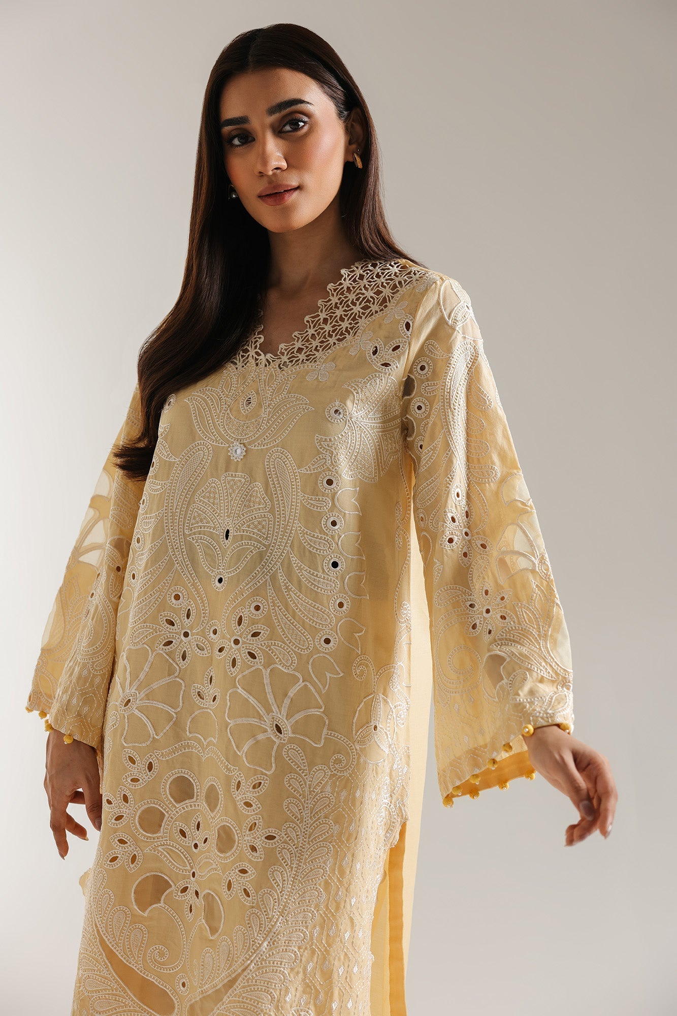 EMBROIDERED SUIT (E103/115/3324)
