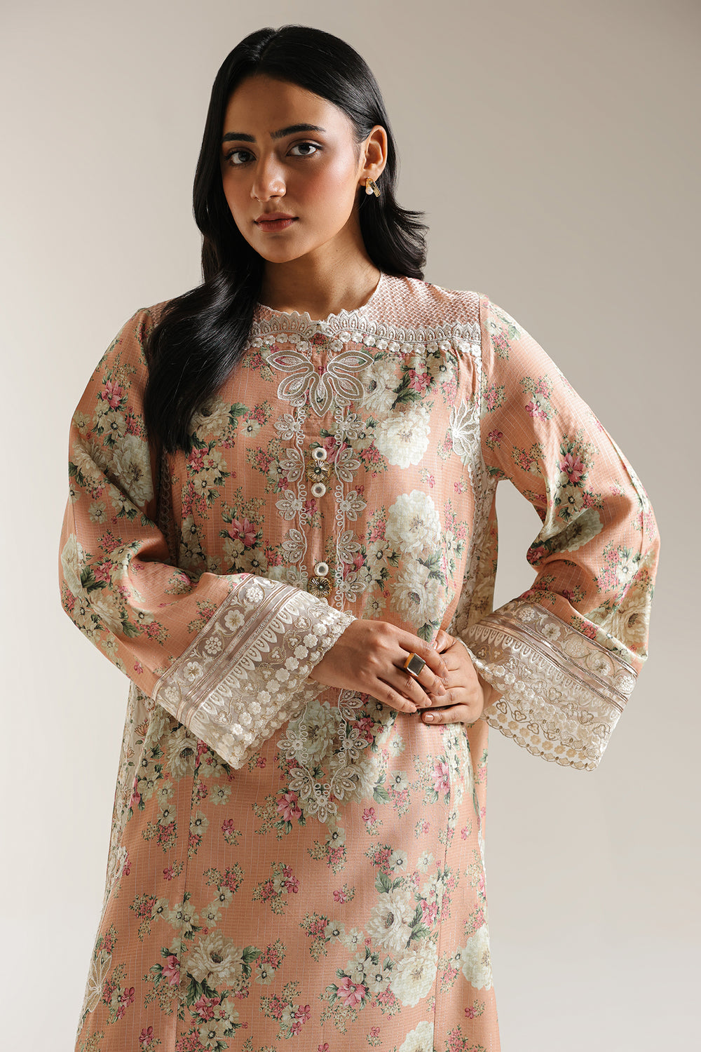 EMBROIDERED SUIT (E3336/103/215)