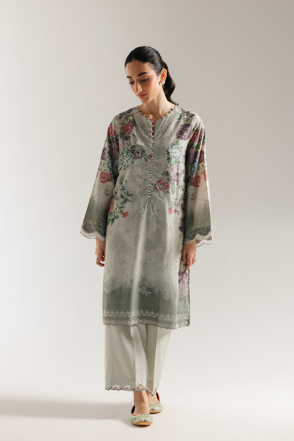 EMBROIDERED SUIT (E3477/103/817)