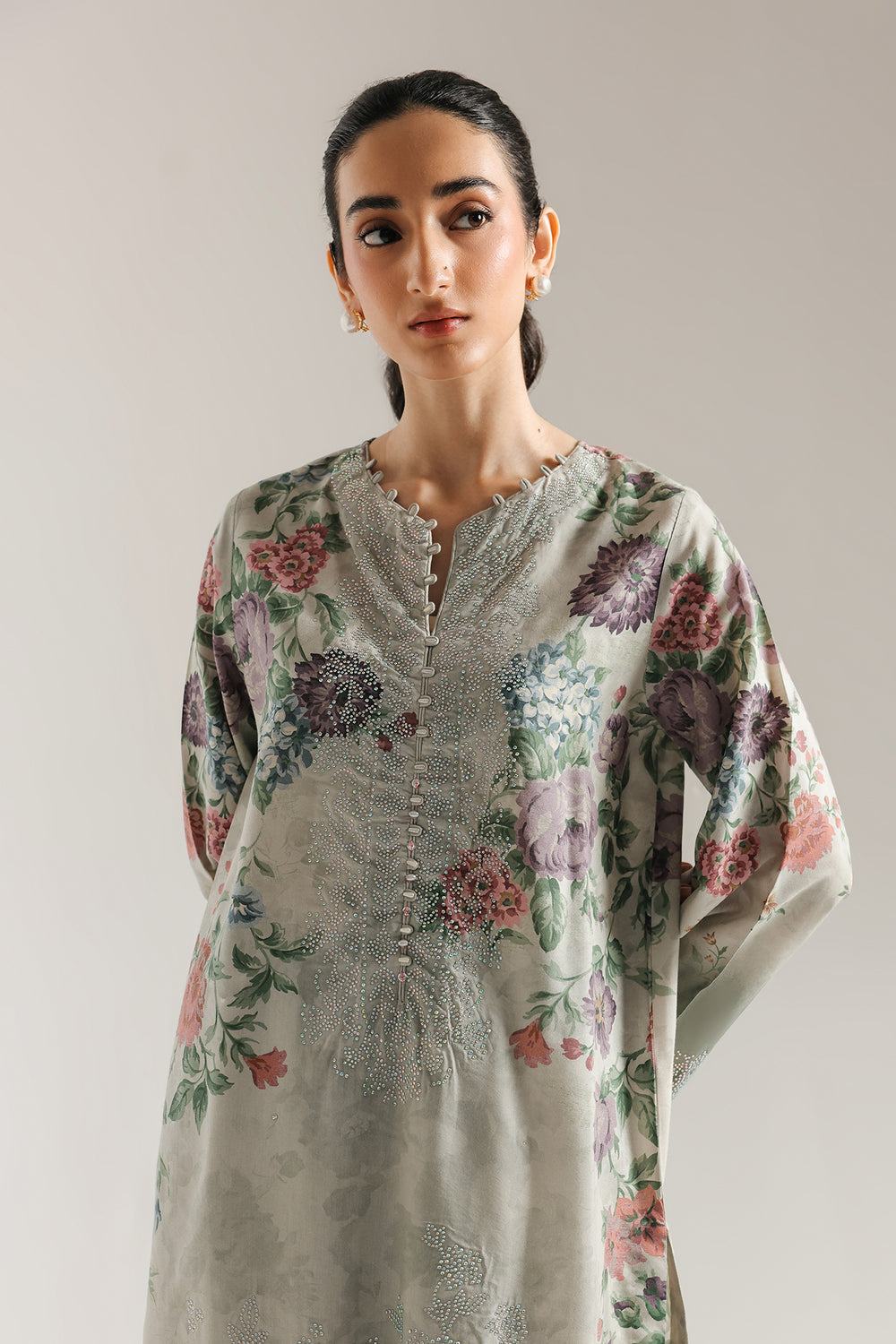 EMBROIDERED SUIT (E3477/103/817)