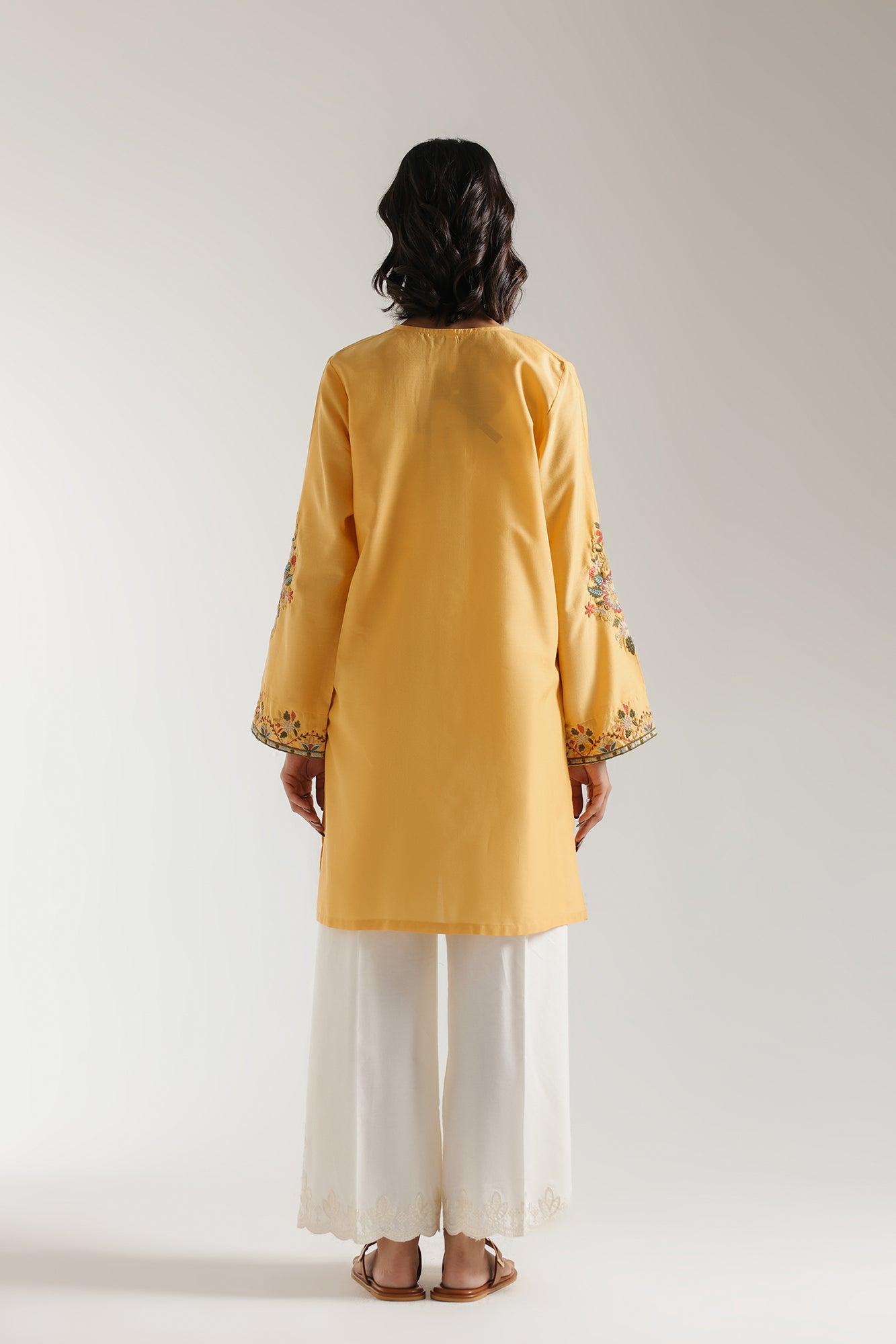 EMBROIDERED SHIRT (E5863/102/223)
