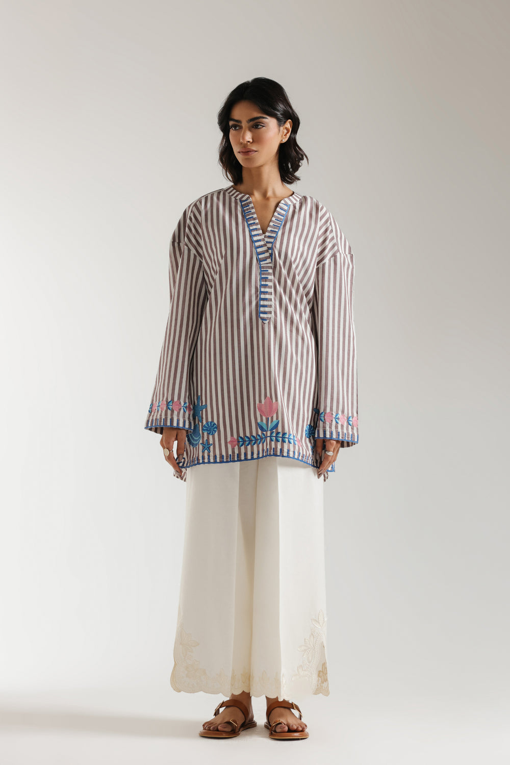 EMBROIDERED SHIRT (E5874/102/401)