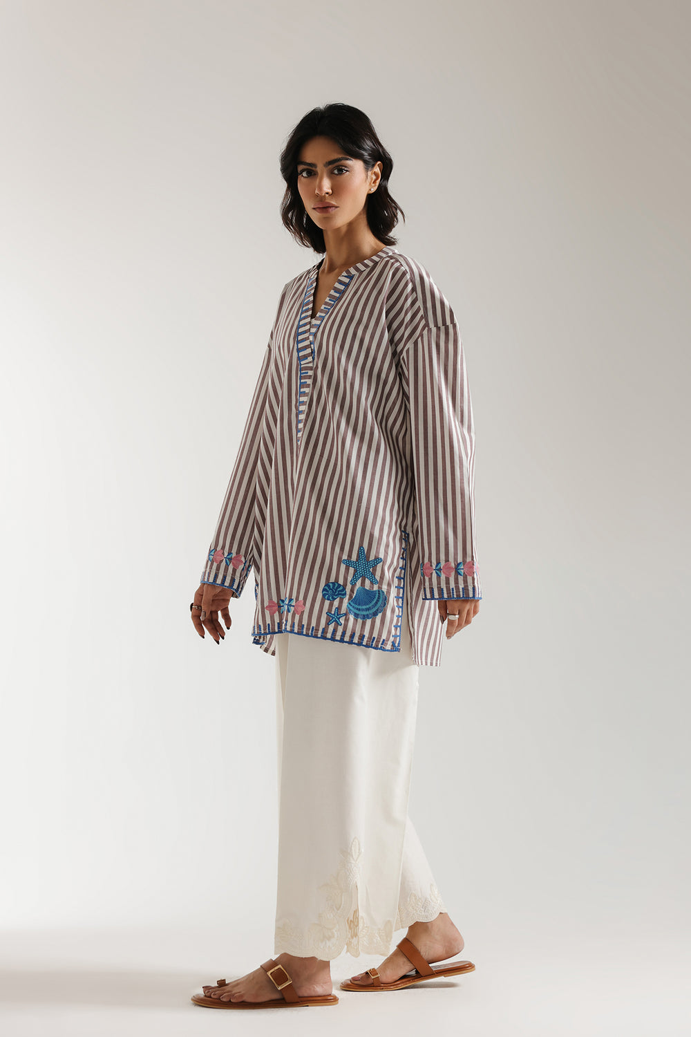 EMBROIDERED SHIRT (E5874/102/401)