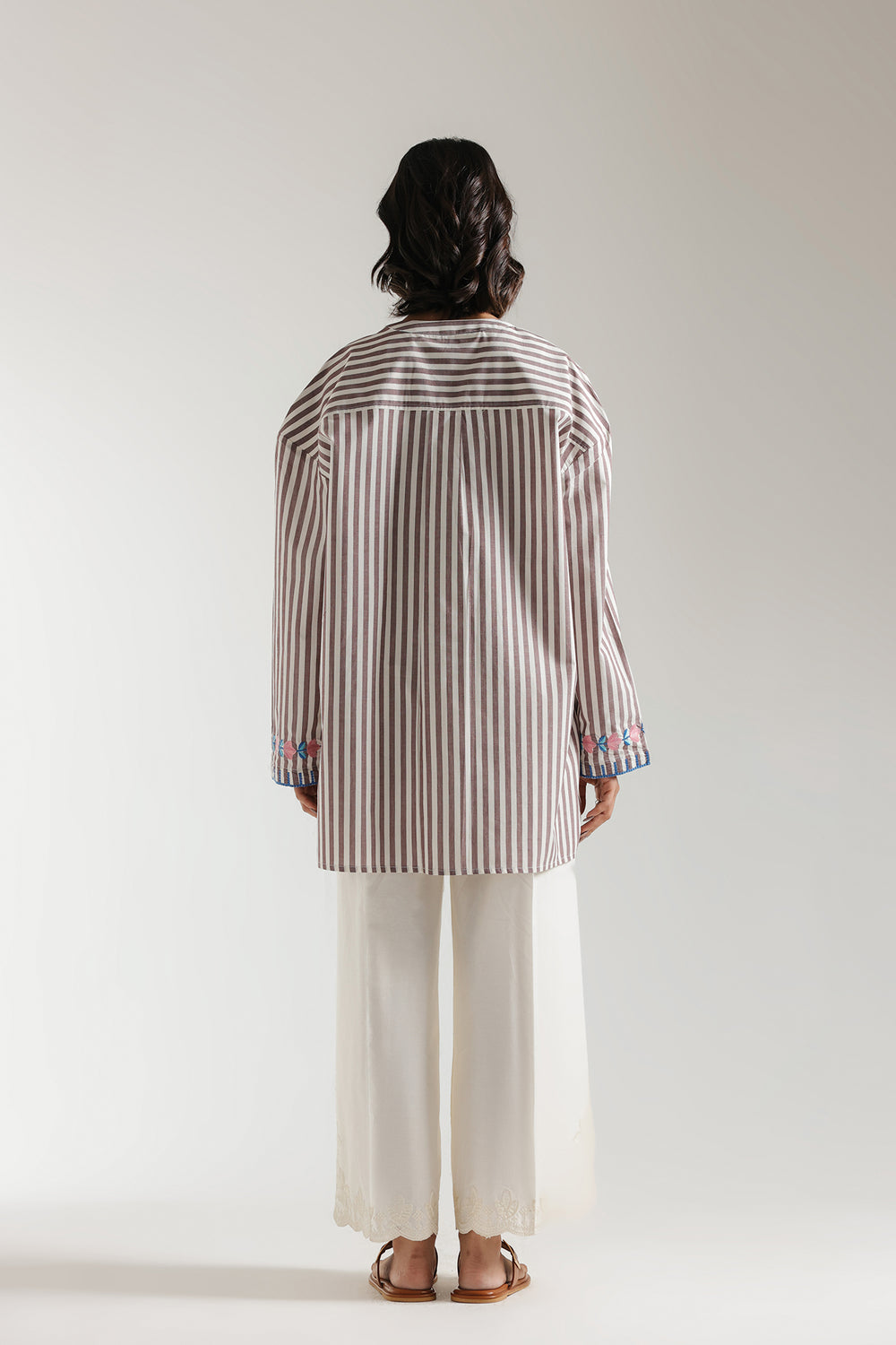 EMBROIDERED SHIRT (E5874/102/401)