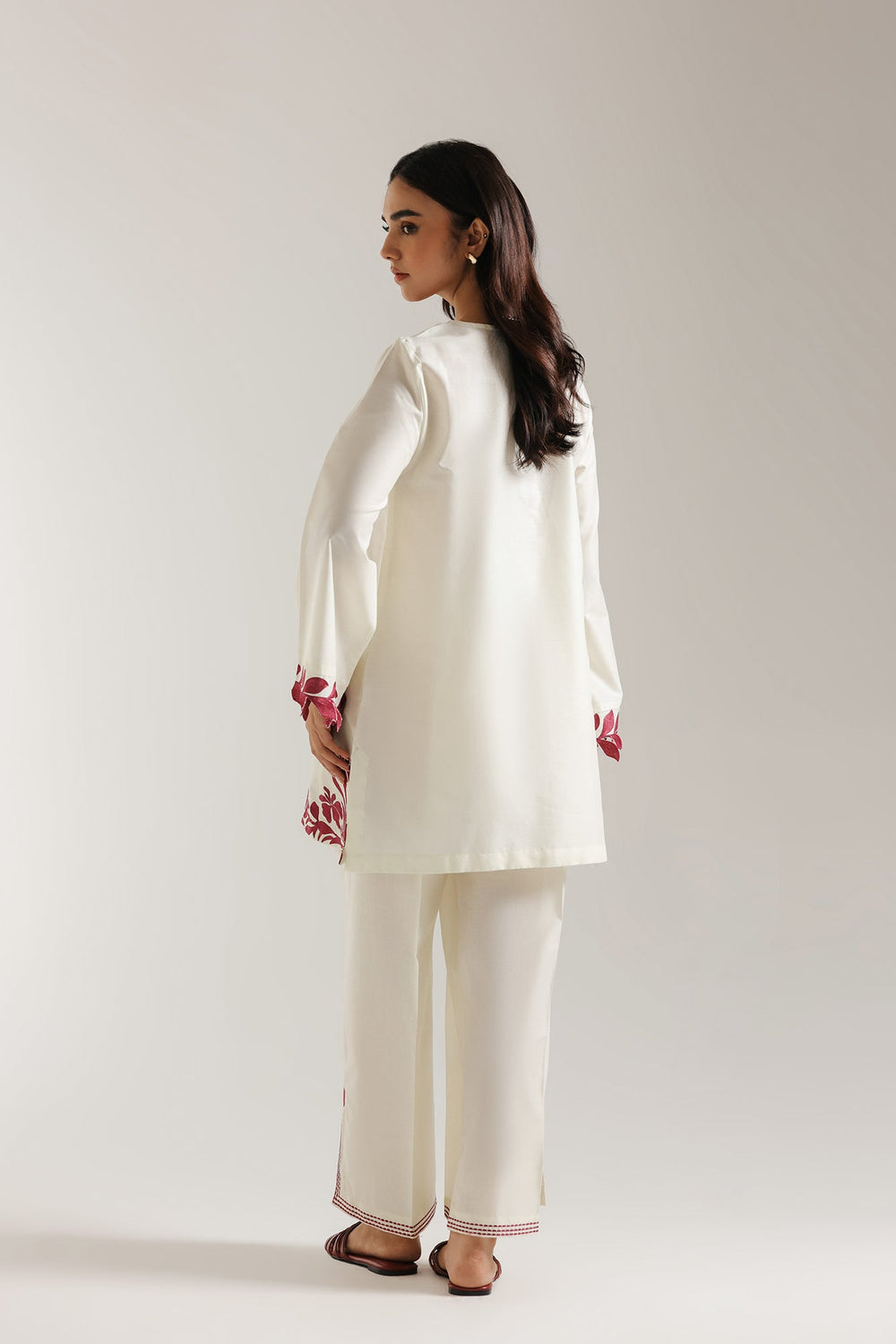 EMBROIDERED SUIT (E102/101/6105)
