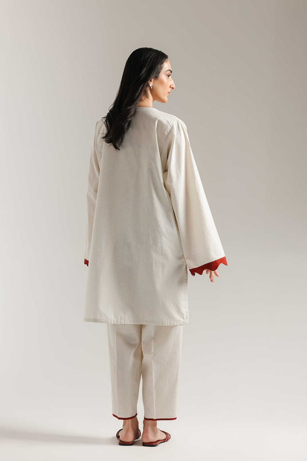 EMBROIDERED SUIT (E6182/102/004)